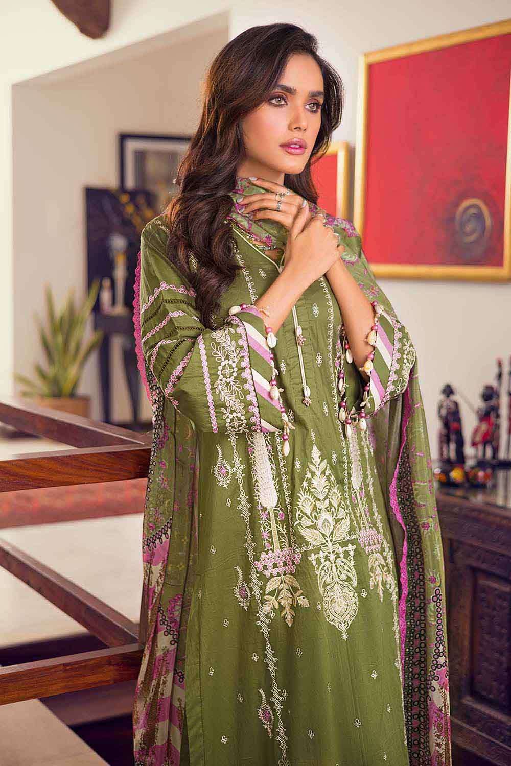 Gul Ahmed Summer 2022 · Premium Collection – 3PC Tissue Silk Dupatta With Lawn Suit SSM-22003 - Image 3