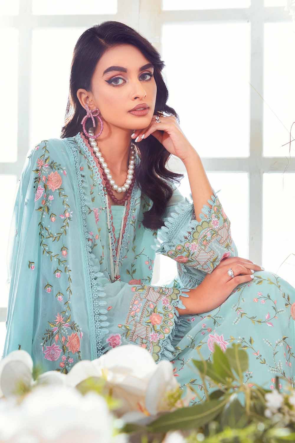 Gul Ahmed Summer 2023 - Premium Collection – 3PC Embroidered Swiss Voile Suit With Embroidered Chiffon Dupatta LSV-32004 - Image 4