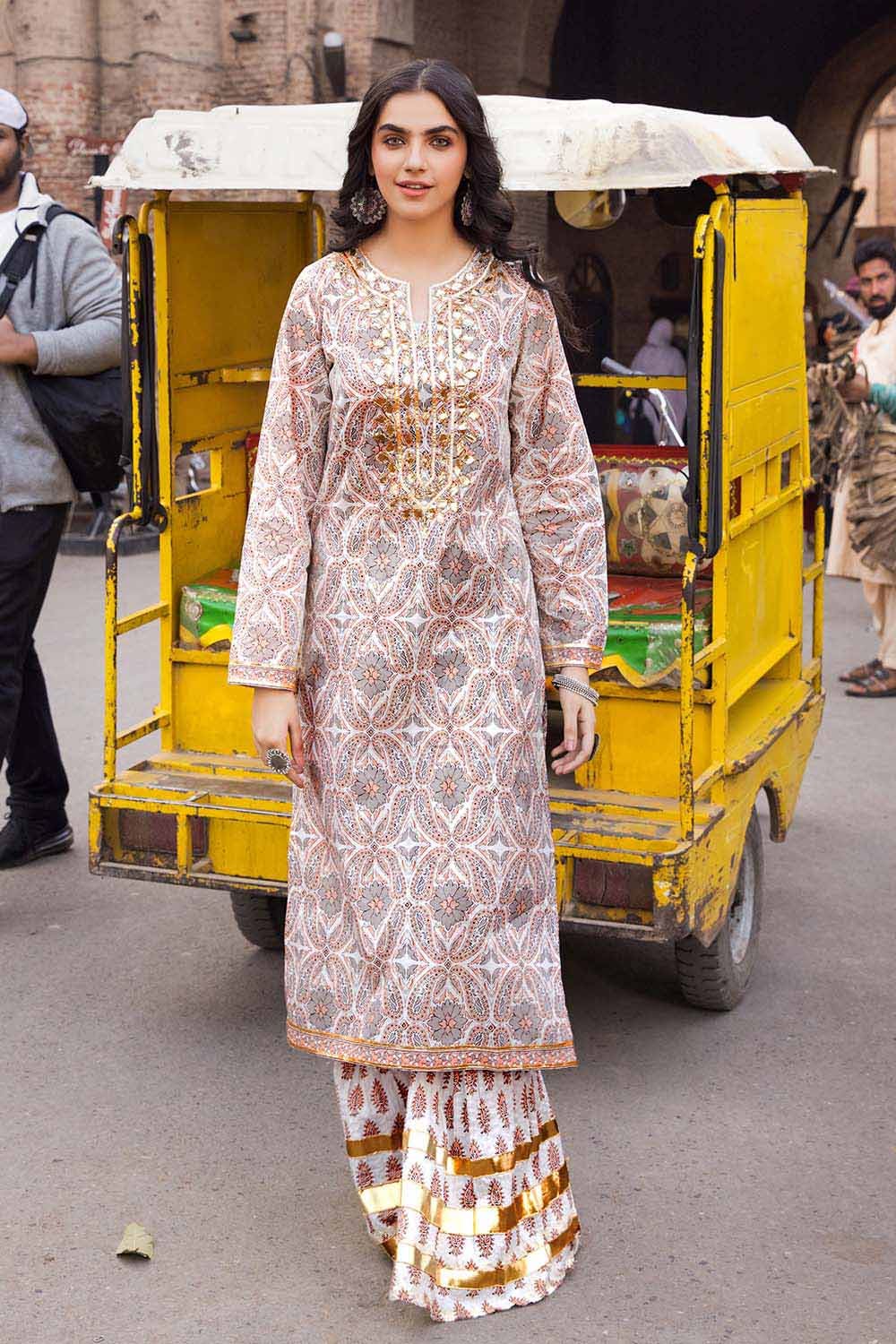 Gul Ahmed Summer Vintage Garden – 2PC Lawn Printed Shirt Trousers Suit TL-32025 B - Image 3