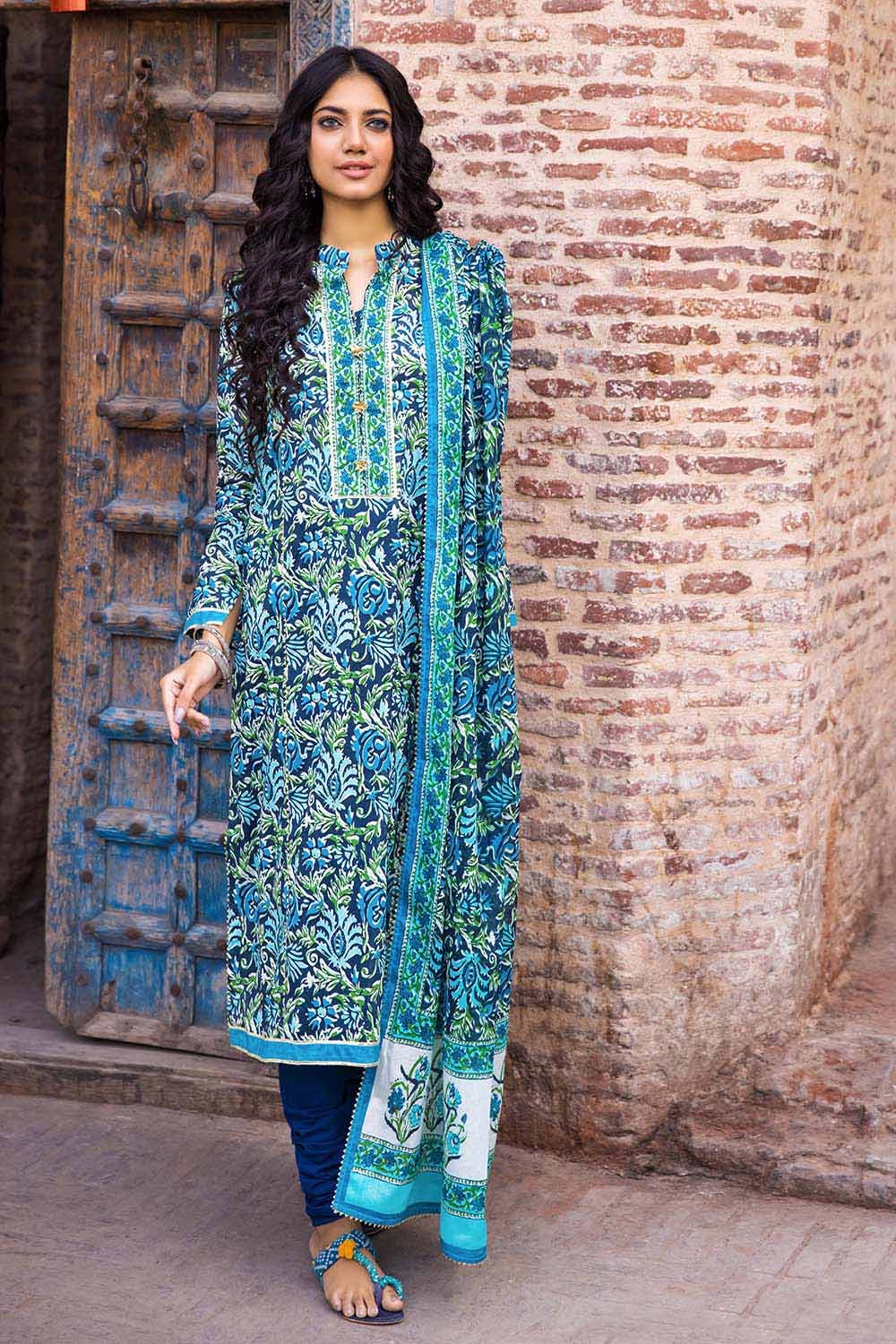 Gul Ahmed Summer Vintage Garden – 3PC Lawn Printed Suit CL-32237 B - Image 3