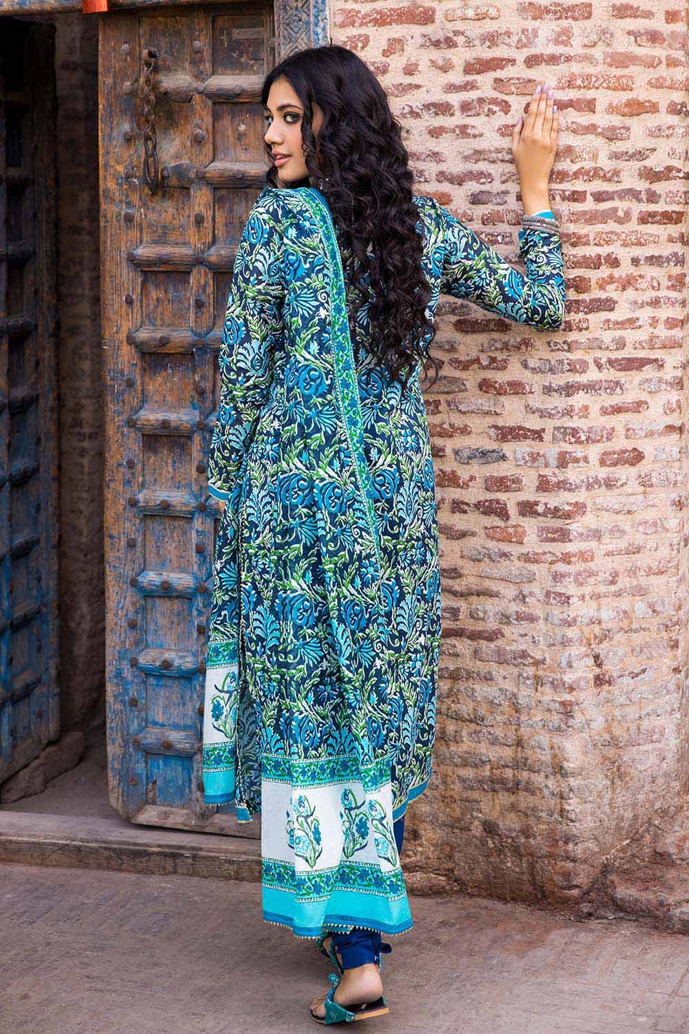 Gul Ahmed Summer Vintage Garden – 3PC Lawn Printed Suit CL-32237 B - Image 4