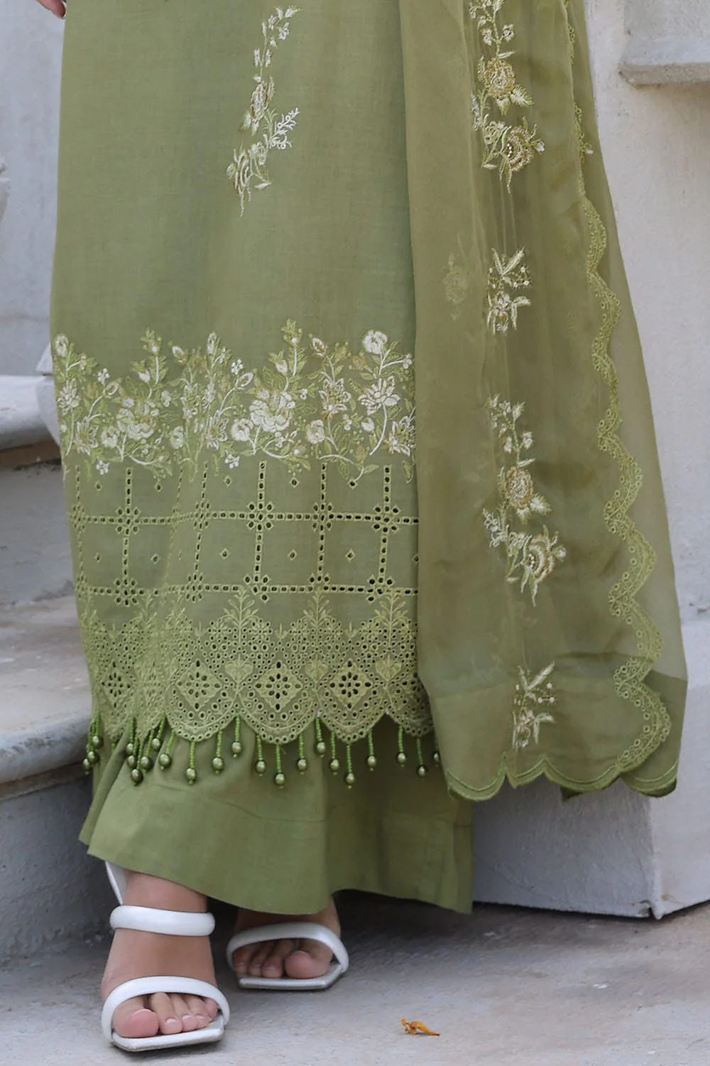 Gul Ahmed · The Joy of Summer – 3 Piece Embroidered Lawn Suit with Embroidered Chiffon Dupatta PM-52029 - Image 3