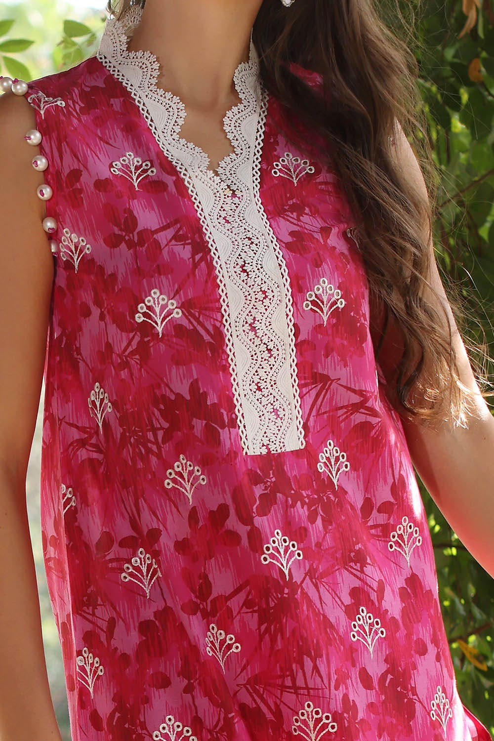 Gul Ahmed · The Joy of Summer – 3 Piece Embroidered Printed Lawn Suit with Embroidered Printed Chiffon Dupatta PR-52004 - Image 6