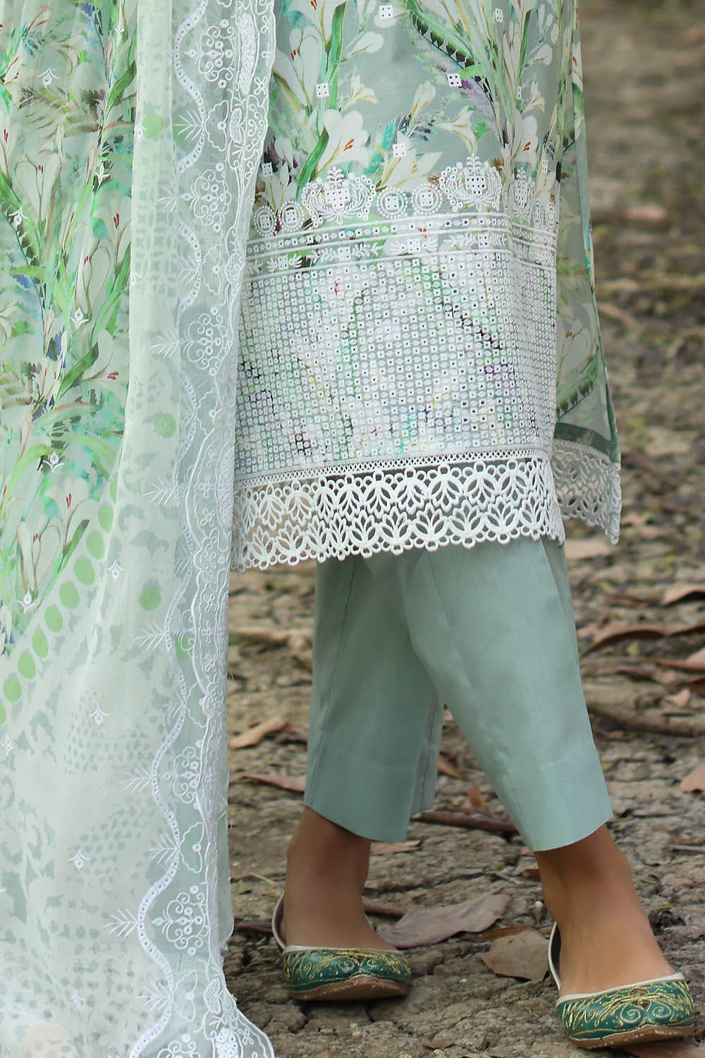 Gul Ahmed · The Joy of Summer – 3 Piece Embroidered Printed Lawn Suit with Embroidered Printed Chiffon Dupatta PR-52007 - Image 3