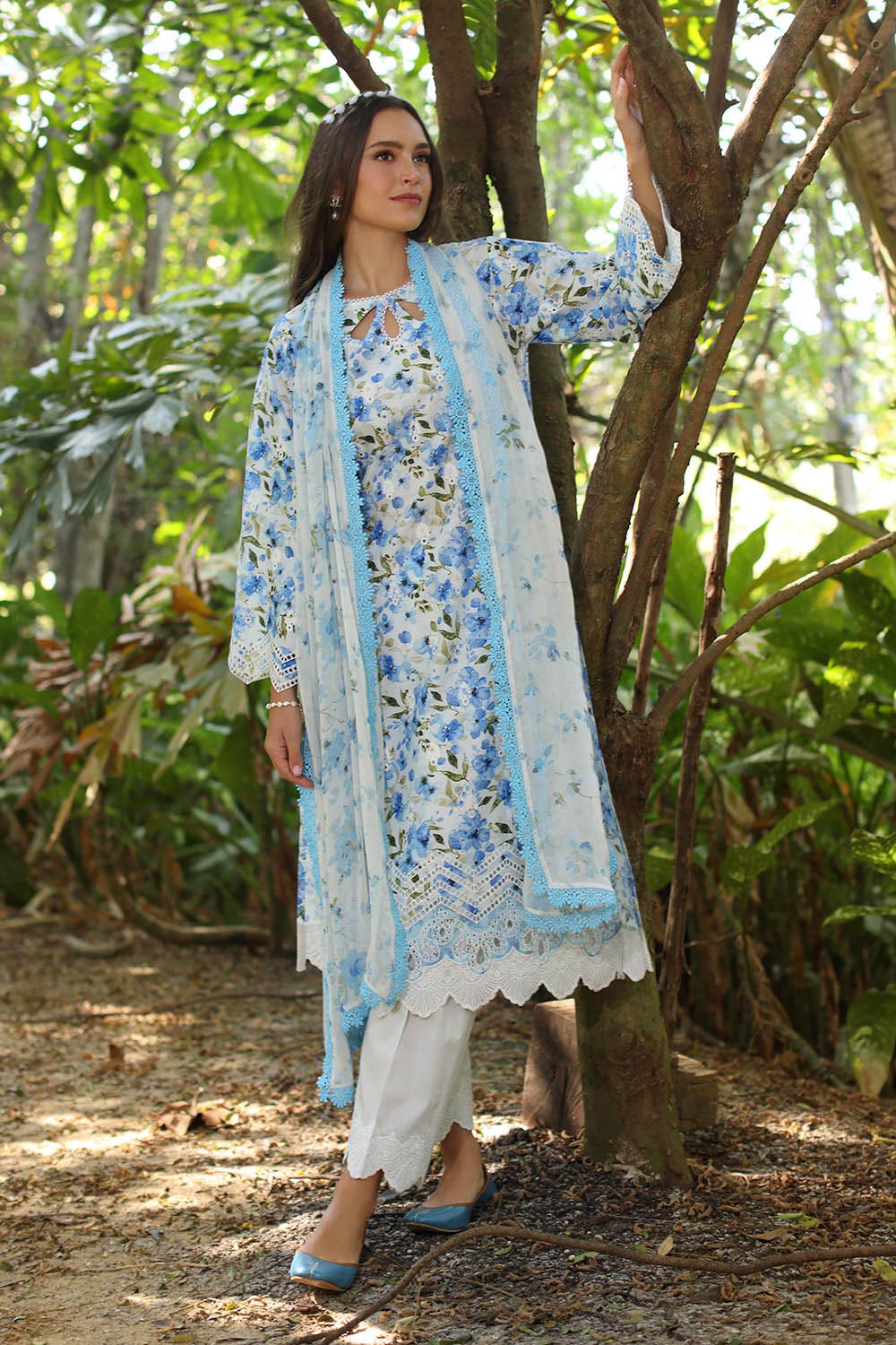 Gul Ahmed · The Joy of Summer – 3 Piece Embroidered Printed Lawn Suit with Printed Chiffon Dupatta PR-52010 - Image 3