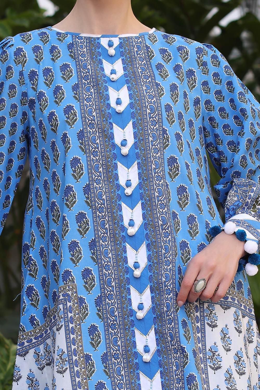 Gul Ahmed · The Joy of Summer – 3 Piece Printed Lawn Suit with Printed Lawn Dupatta CL-52506 - Image 6