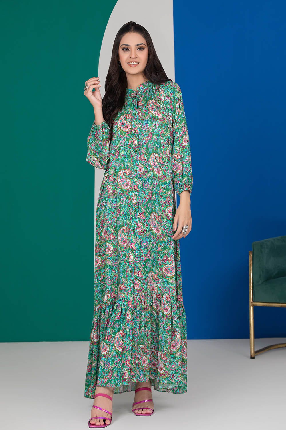 Gul Ahmed Winter Charcoal Collection – 2PC Linen Digital Printed Suit VT-22007