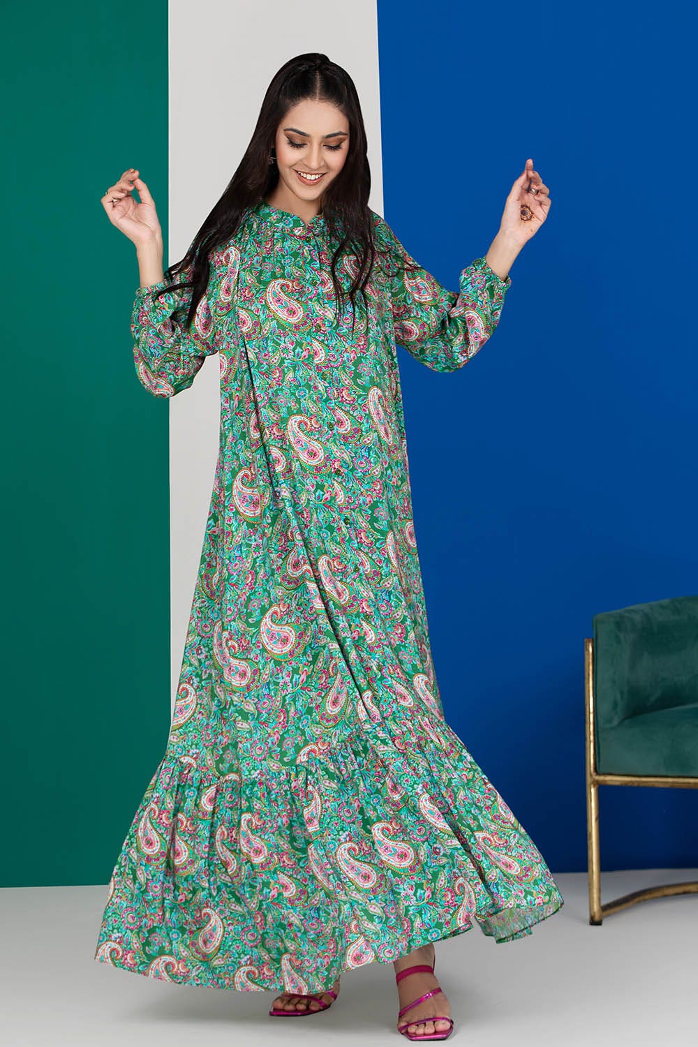 Gul Ahmed Winter Charcoal Collection – 2PC Linen Digital Printed Suit VT-22007 - Image 2