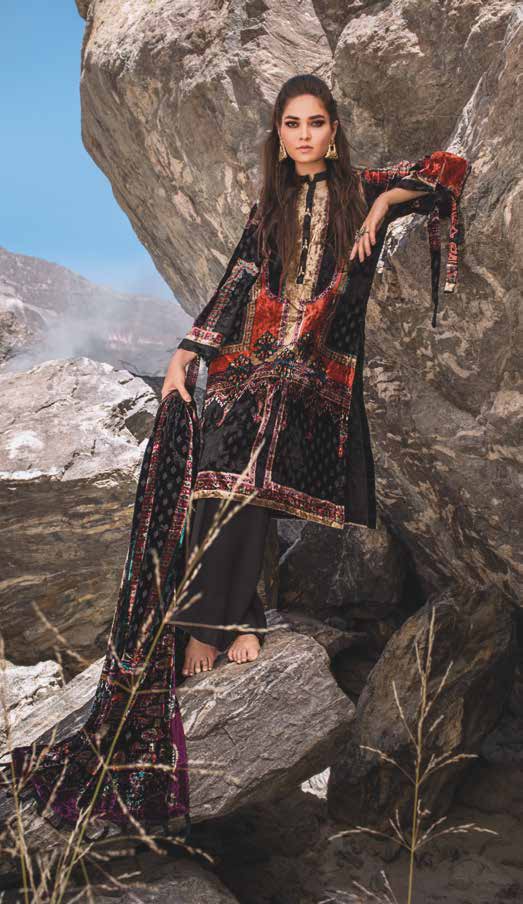Gul Ahmed Winter Collection 2021 · 3 PC Velvet Suit with Velvet Dupatta – BVL-12010A - Image 2