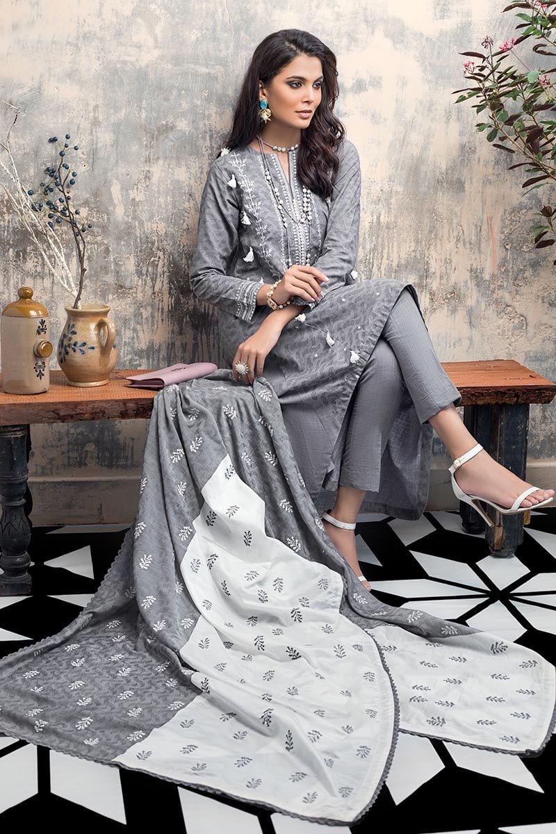 Gul Ahmed Winter Collection – 3 PC Embroidered Suit with Jacquard Dupatta K-113 - Image 3