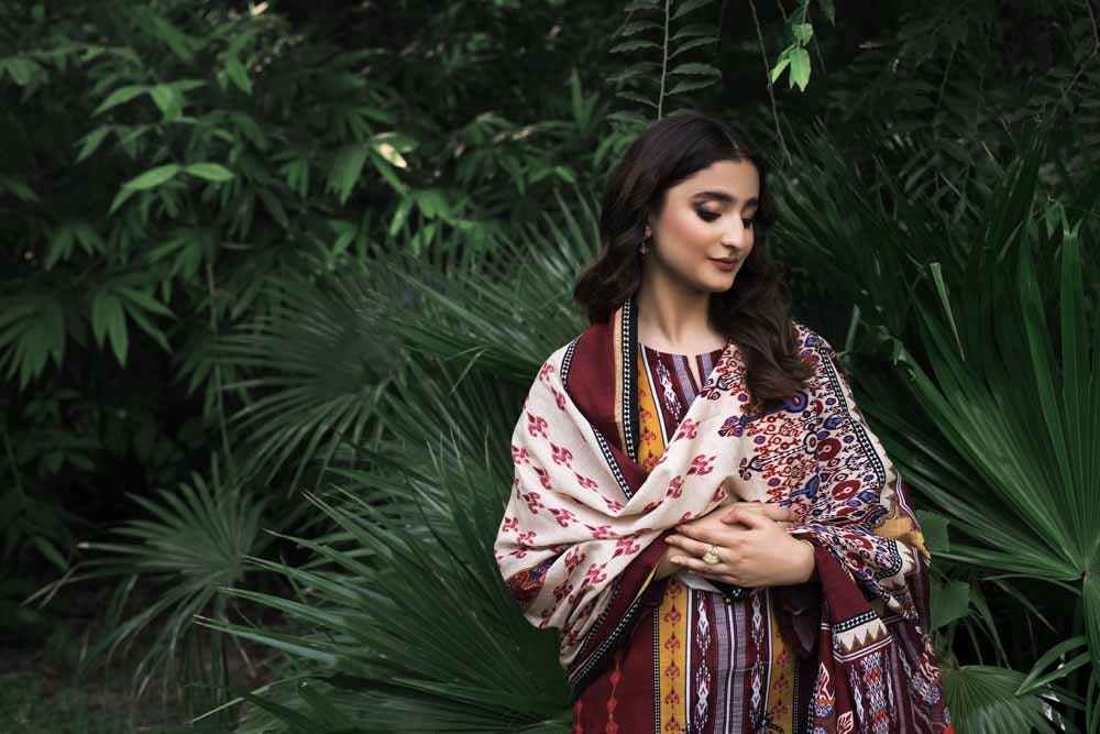 Gul Ahmed Winter Regalia Collection – 3PC Khaddar Suit WR-22013 - Image 4