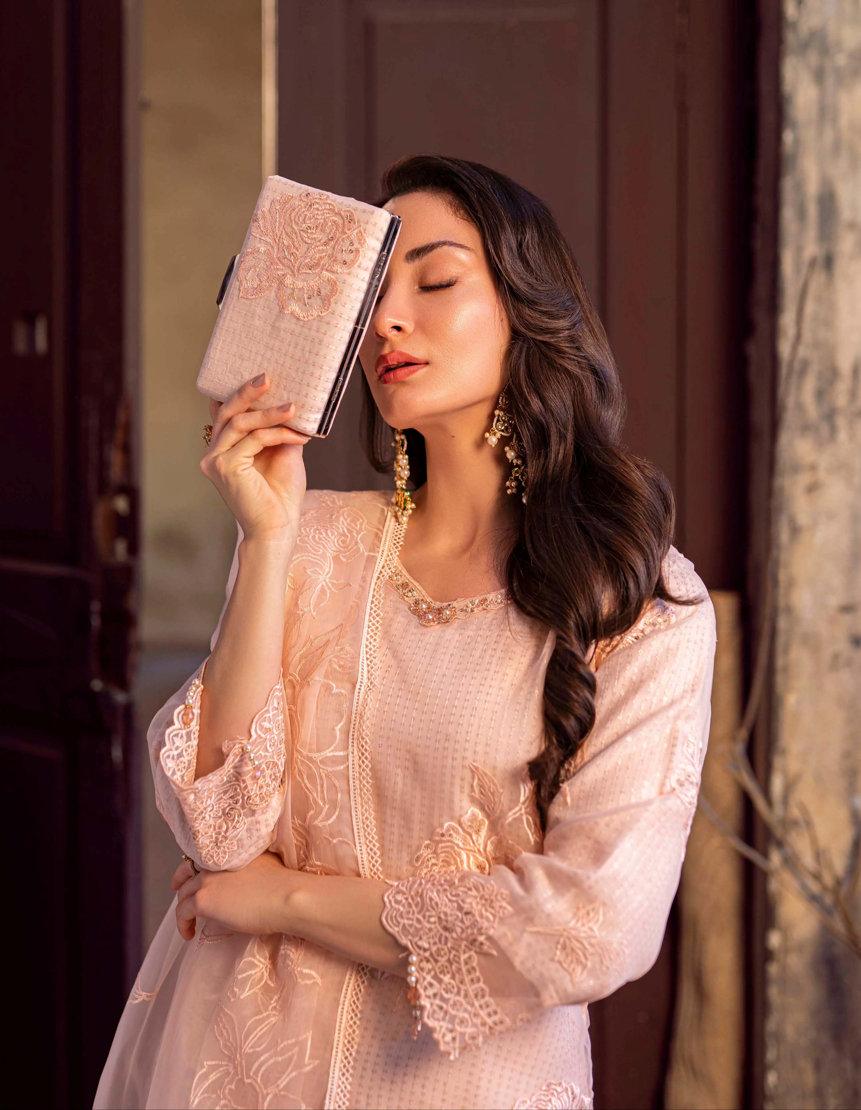 Guzel Sitara 3PC Pret/Stitched Eid Organza Suit with Clutch – Tara - Image 3