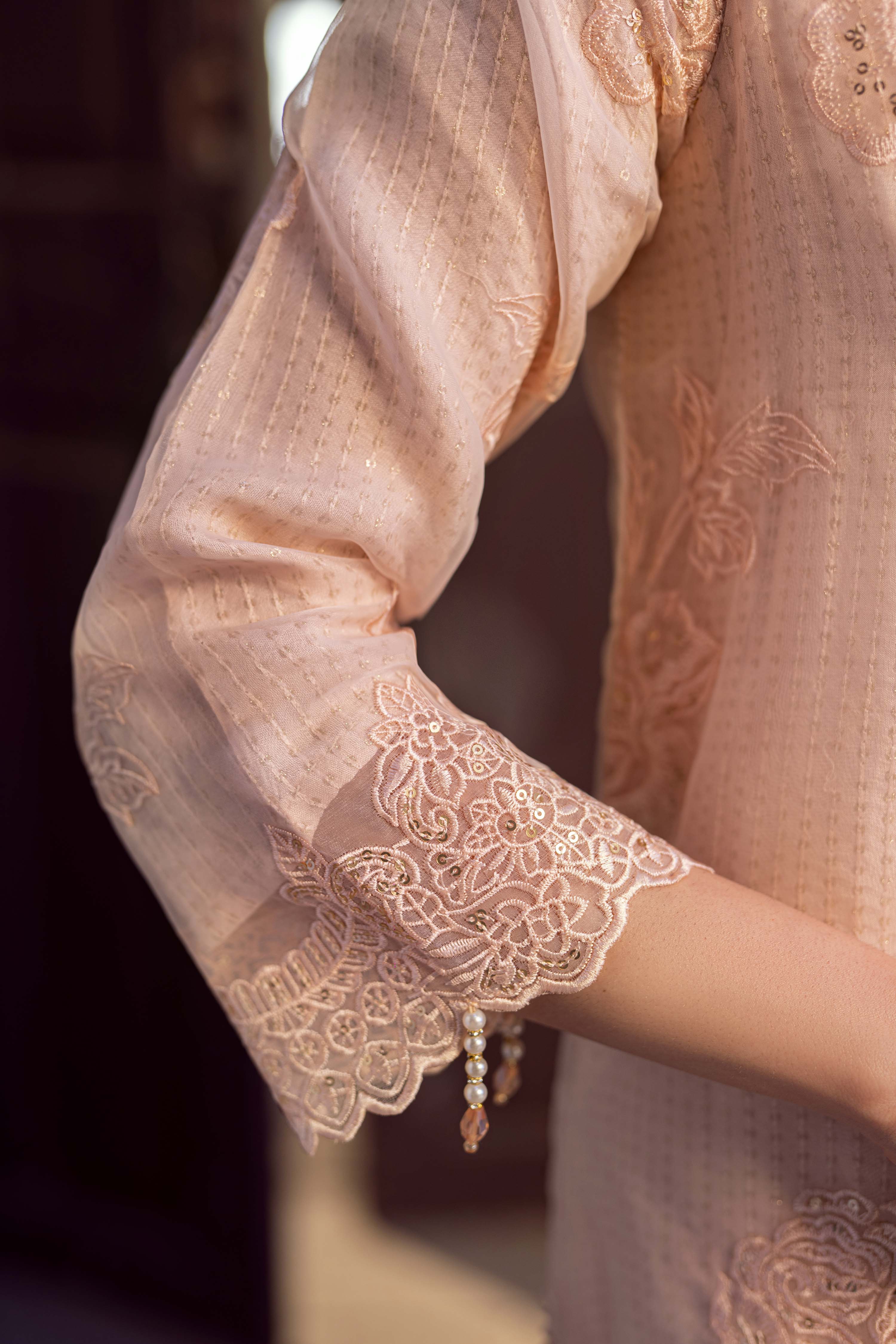 Guzel Sitara 3PC Pret/Stitched Eid Organza Suit with Clutch – Tara - Image 6