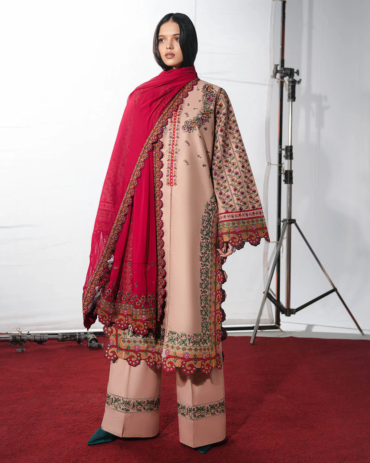 Hussain Rehar Jugnu Spring/Summer Lawn – Nazeh - Image 5