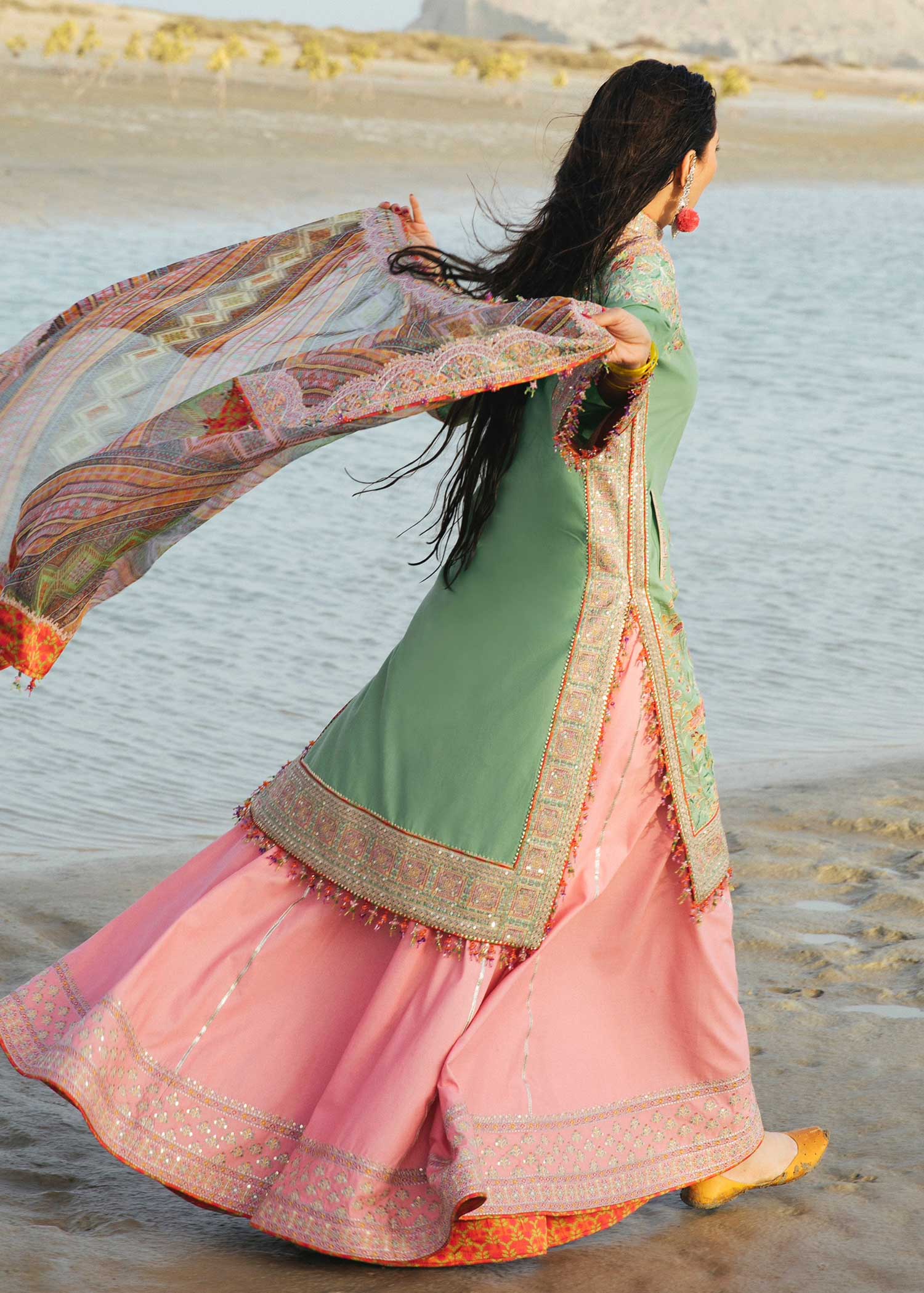 Hussain Rehar Rahgoli Luxury Lawn Collection 2022 – Shat - Image 16