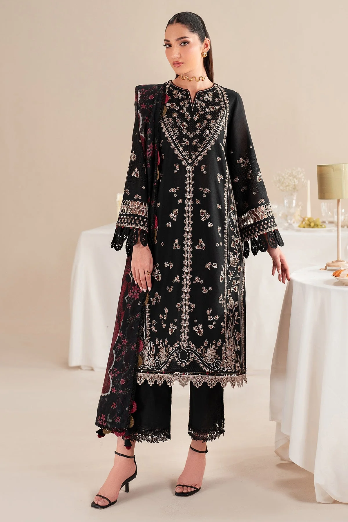 Jazmin Iris Luxury Lawn 2025 – D07 - Image 9
