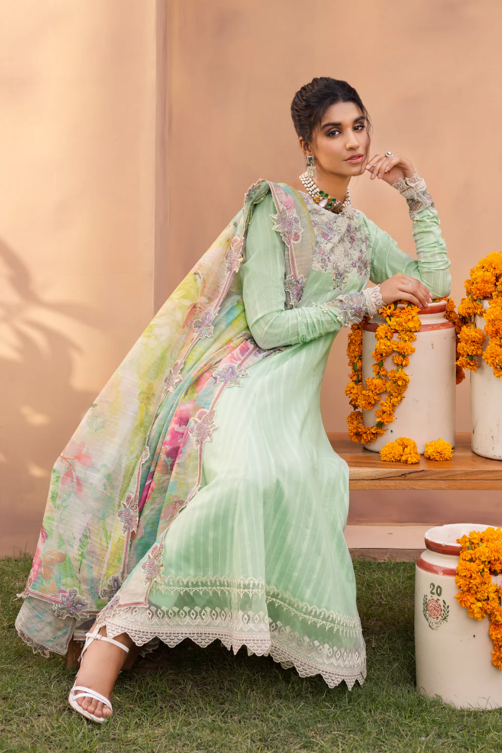 Iznik Aashiaan Festive Lawn Collection – AL-02 Ruhee - Image 5