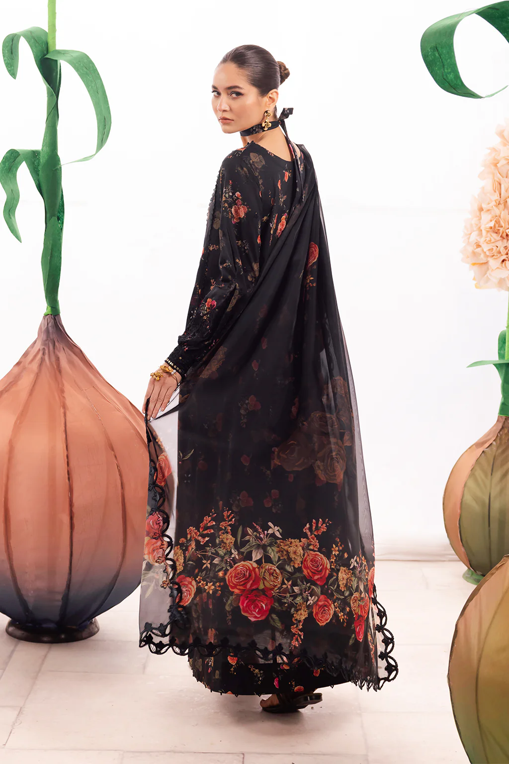 Iznik Dahlia Lawn Collection – DL-08 Embroidered Lawn - Image 3