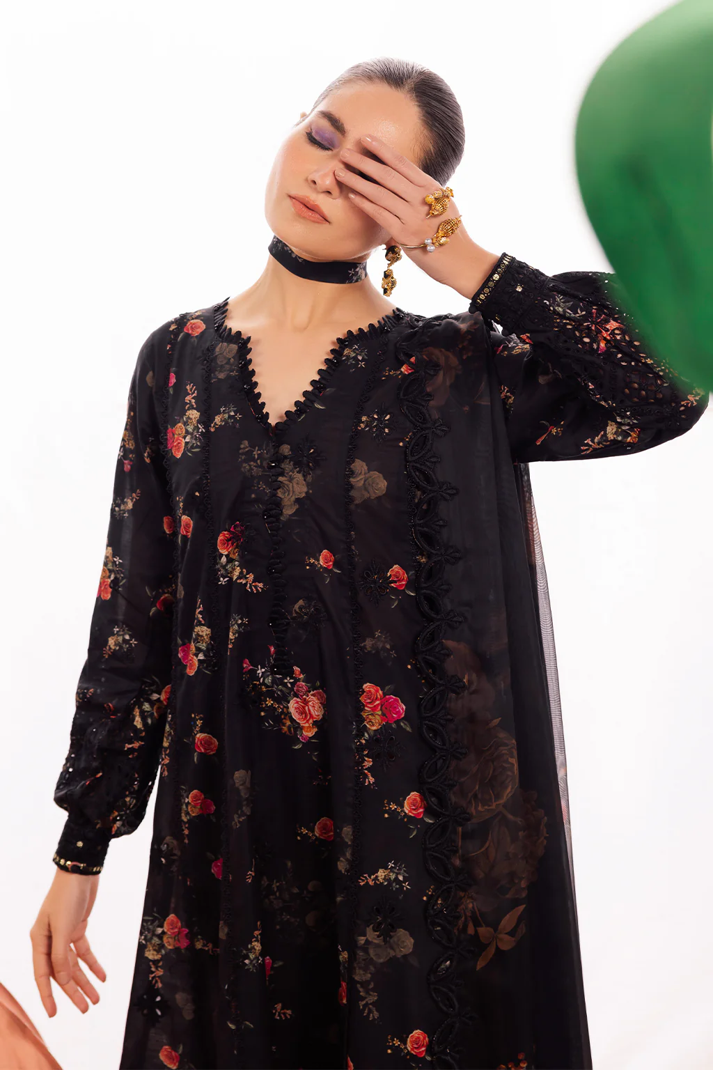 Iznik Dahlia Lawn Collection – DL-08 Embroidered Lawn - Image 4
