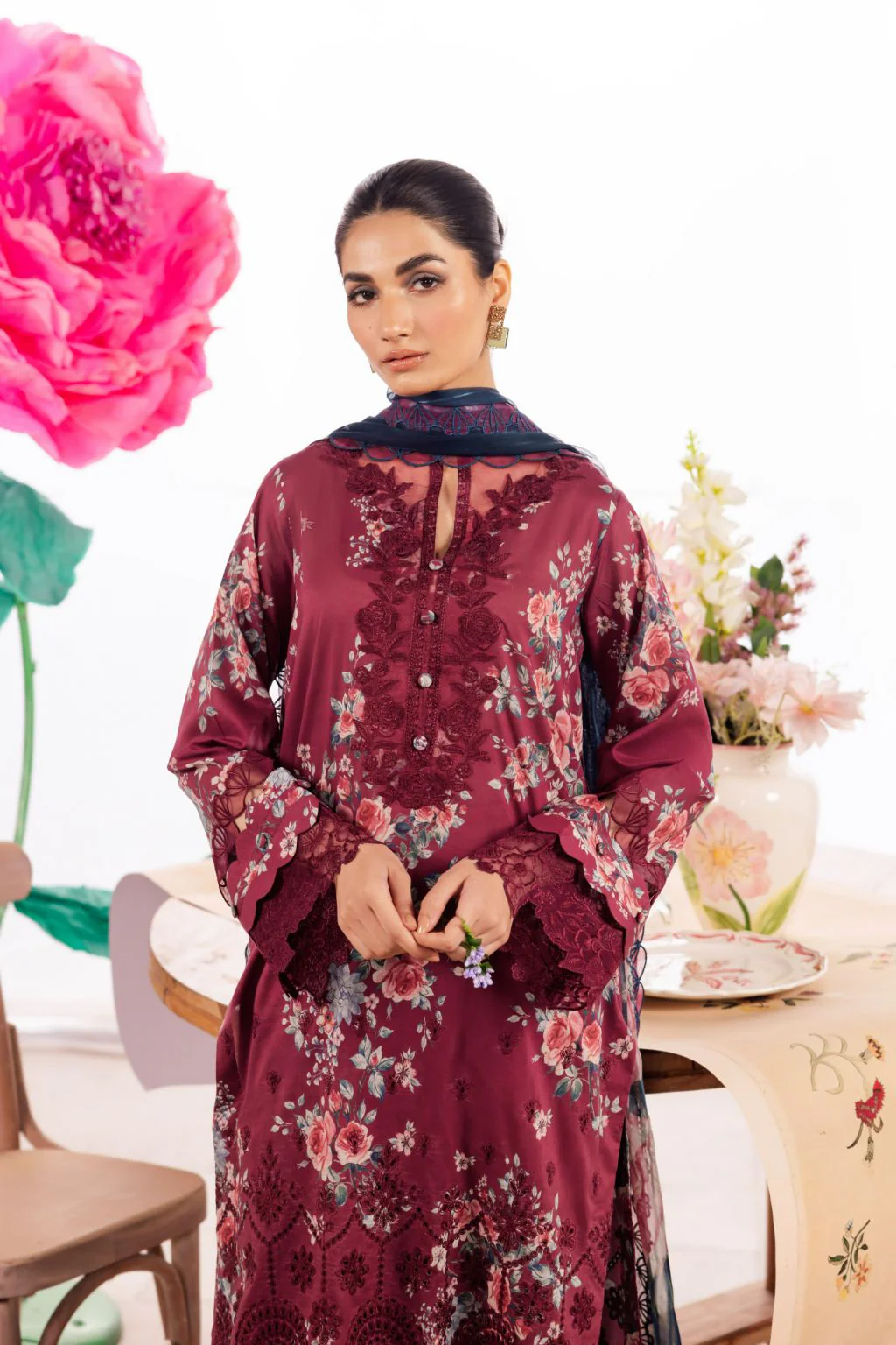 Iznik Dahlia Lawn Collection – DL-11 Embroidered Lawn - Image 2