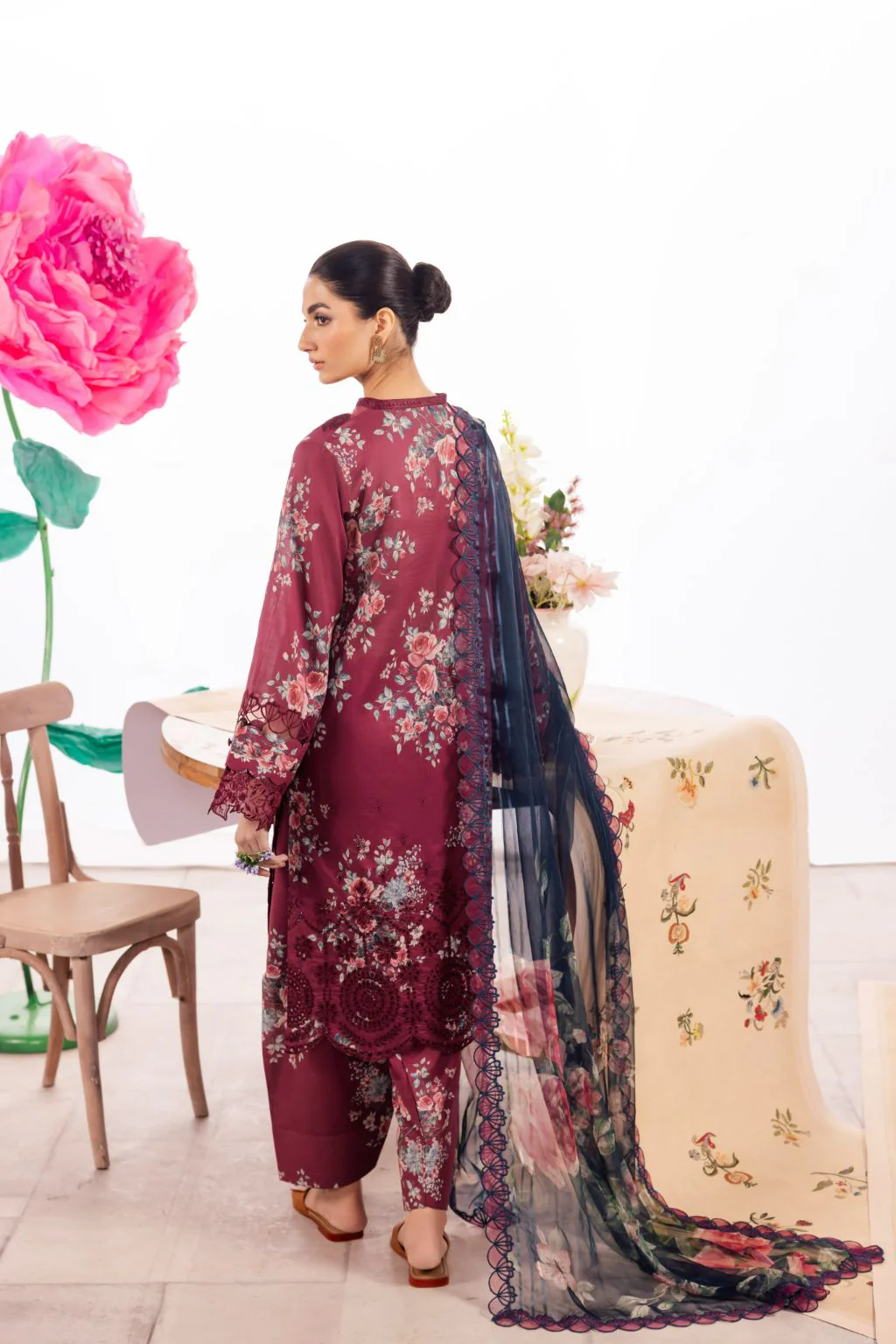 Iznik Dahlia Lawn Collection – DL-11 Embroidered Lawn - Image 3