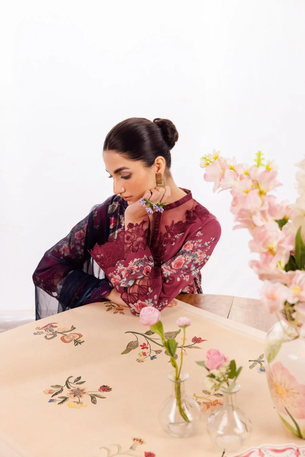 Iznik Dahlia Lawn Collection – DL-11 Embroidered Lawn - Image 4