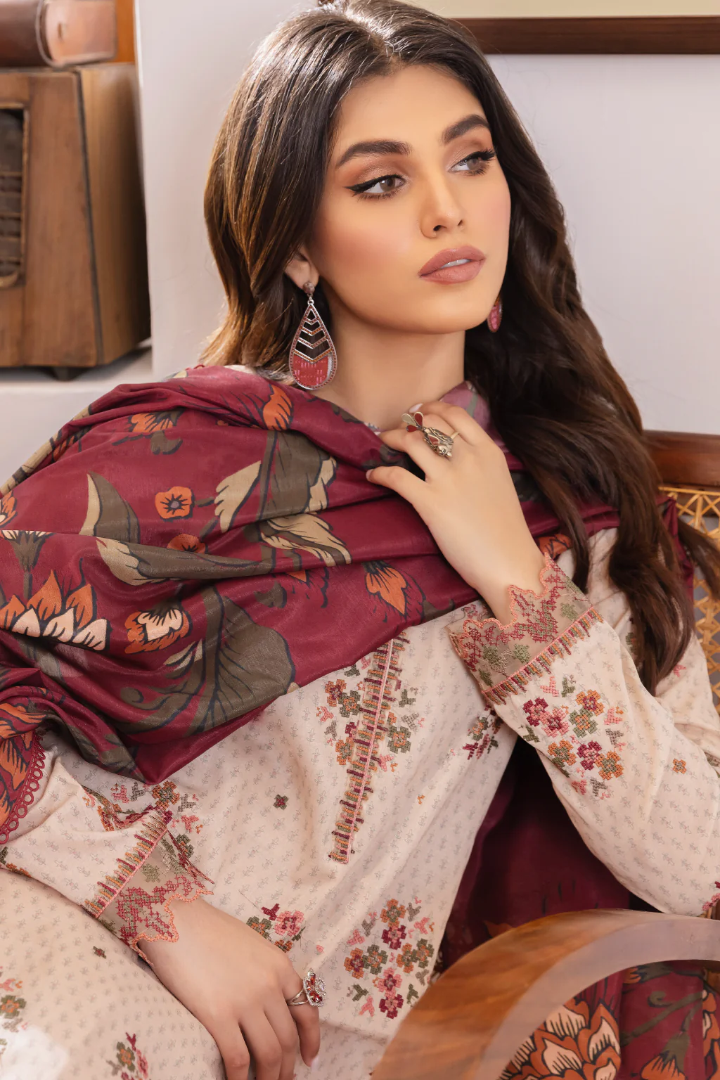Iznik Dastaan Lawn Collection – IDL-12 Juyal - Image 7