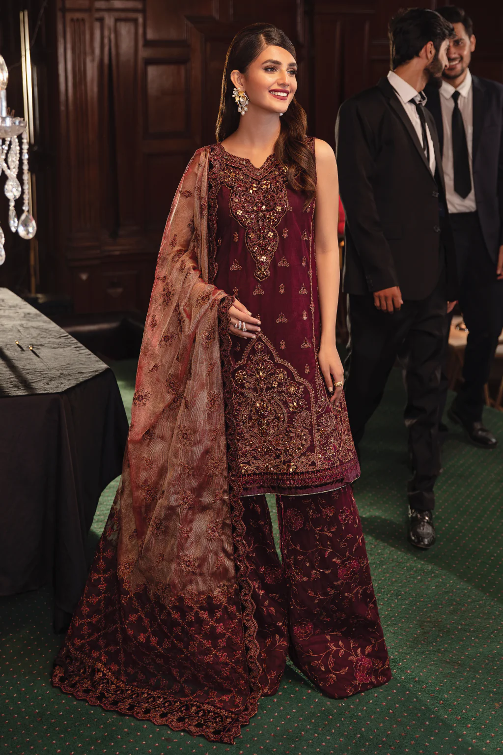 IZNiK La Royale Luxury Formals – IRC-07 Enchanto - Image 4