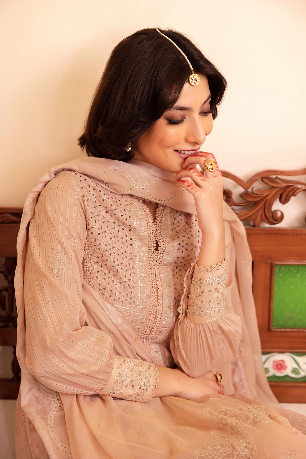 Iznik Nani Ka Ghar Eid Lawn Collection β NKG-06 Embroidered Lawn - Image 6