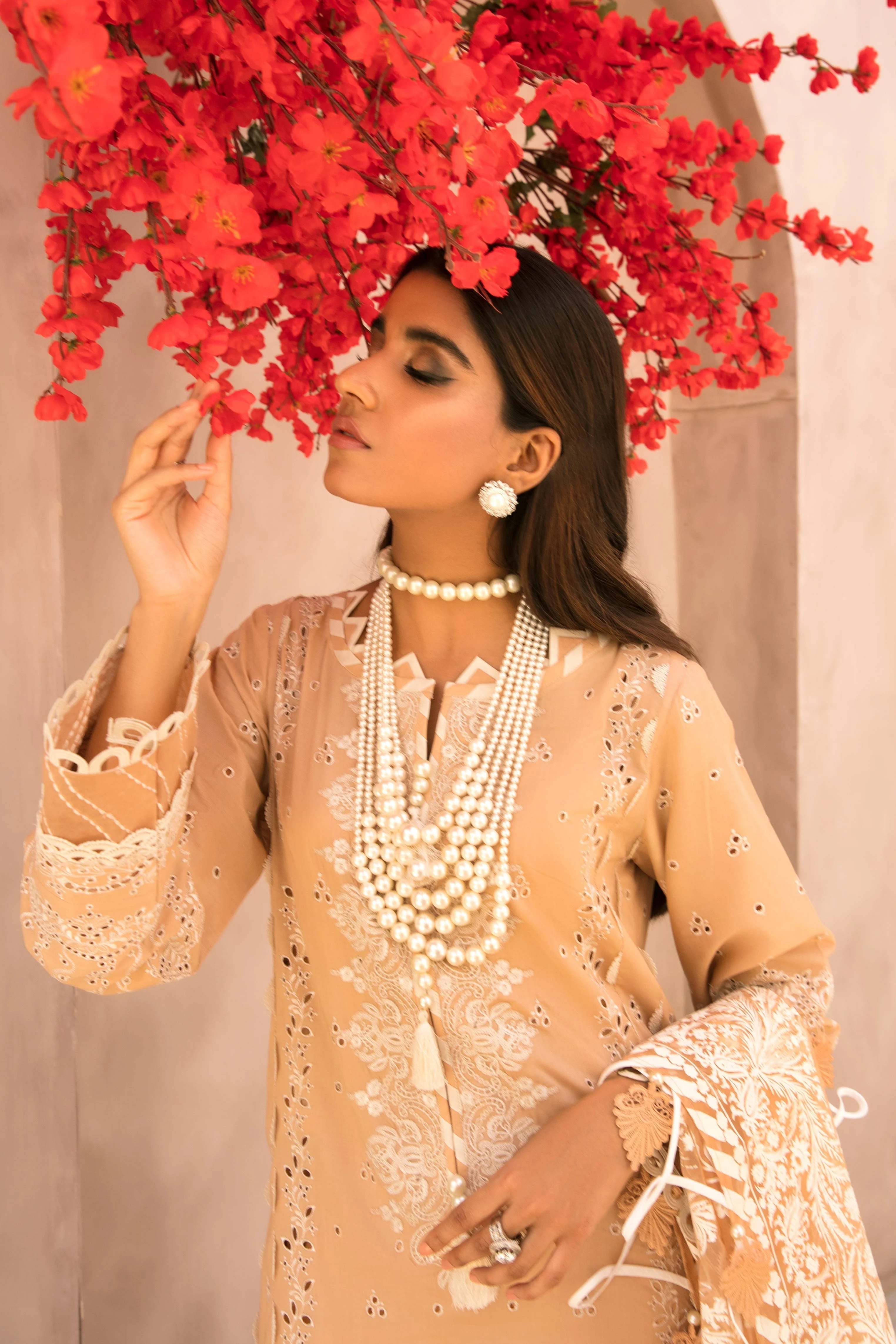 Jade Grandeur Luxury Lawn Collection 2022 – 19986 - Image 3