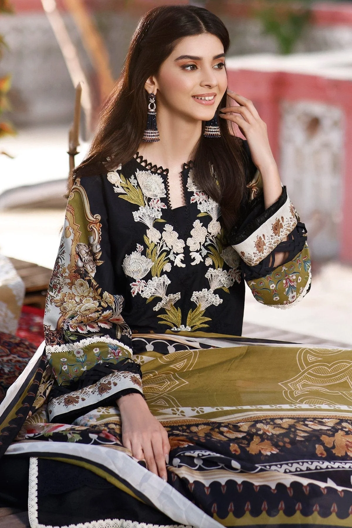 Jade Grandeur Luxury Lawn Collection – GL-19591 - Image 8