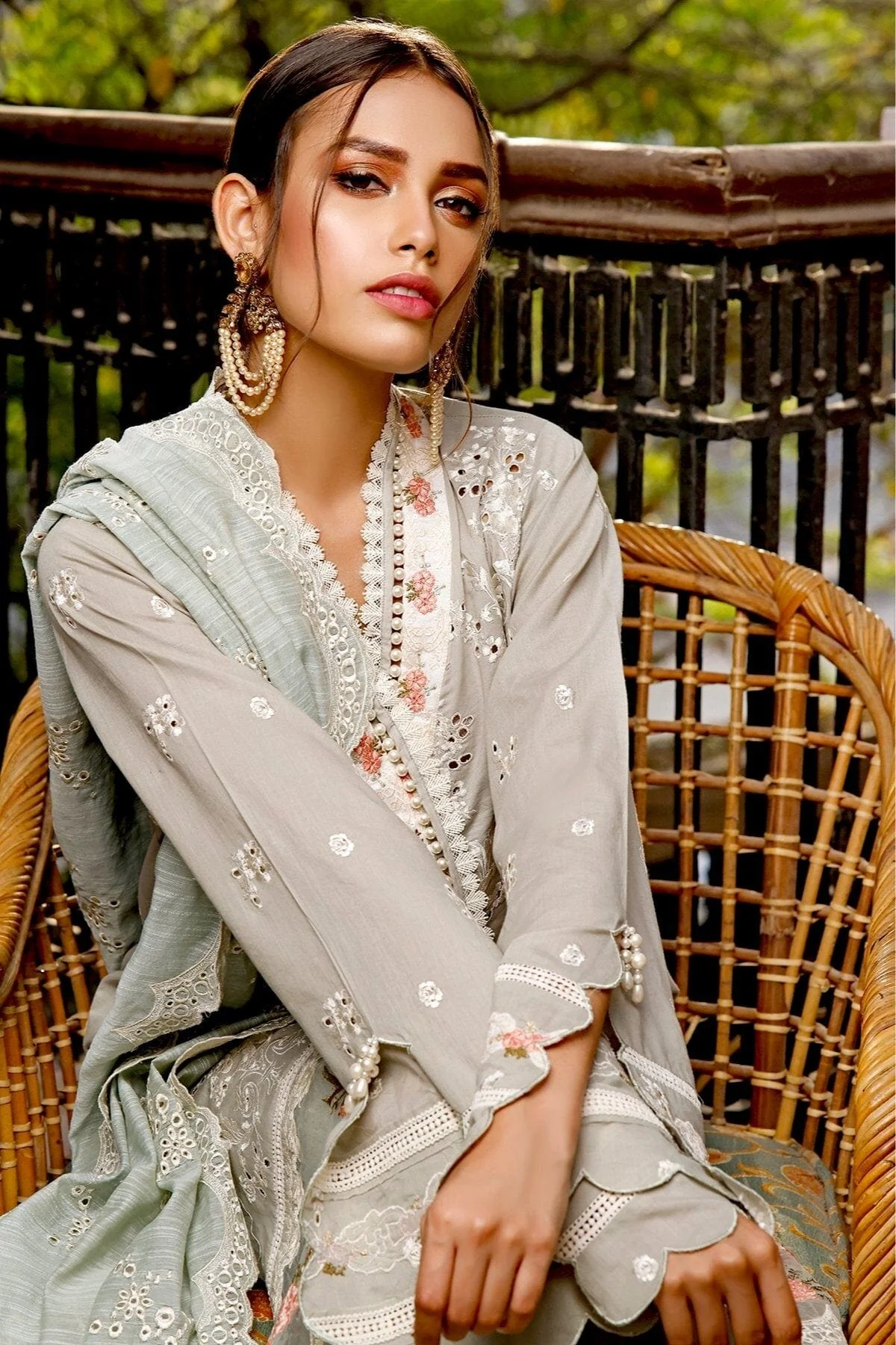 Jade Grandeur Luxury Lawn Collection – GL-19796 - Image 3