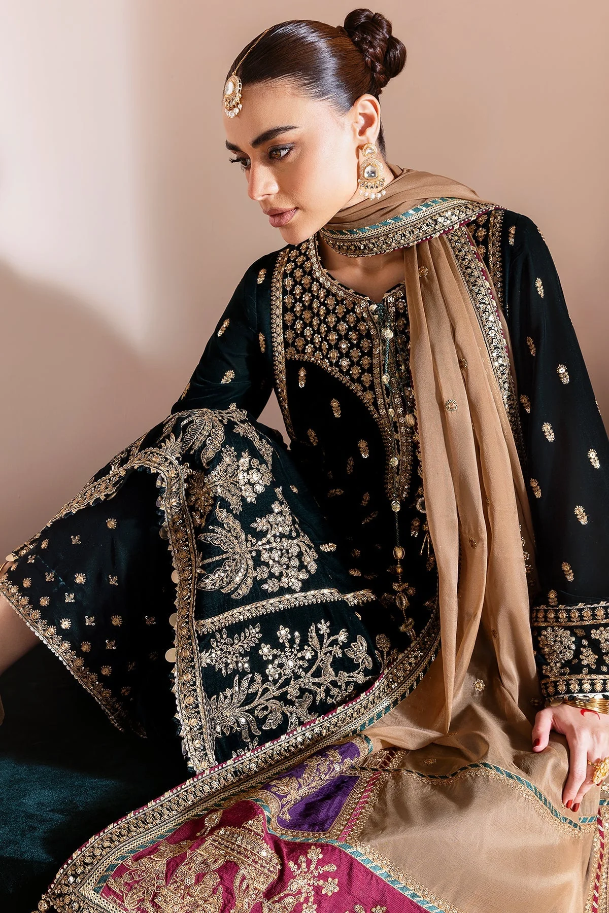 Jazmin Chandni Velvet Luxury Formals – D-01 - Image 6
