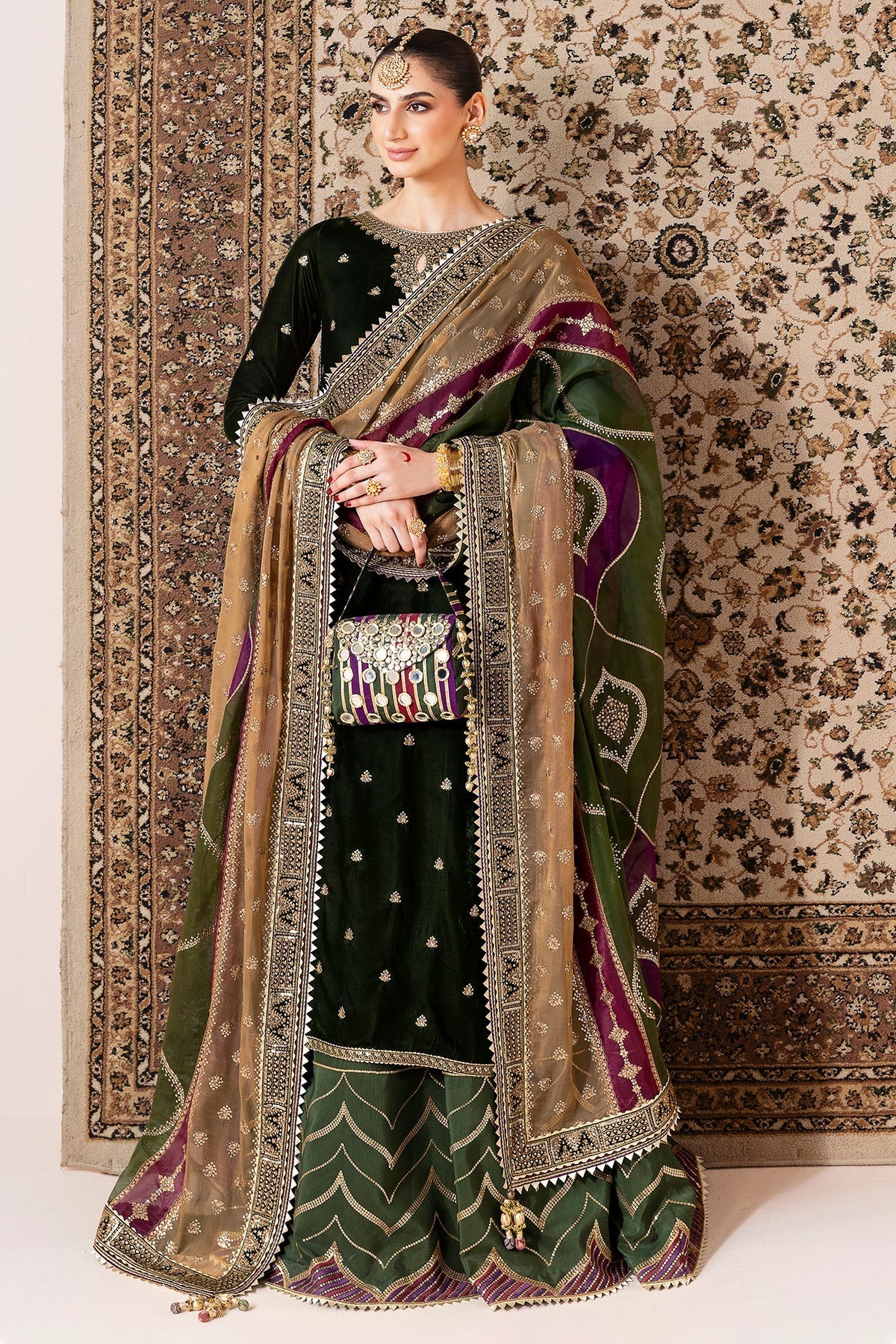 Jazmin Chandni Velvet Luxury Formals – D-09