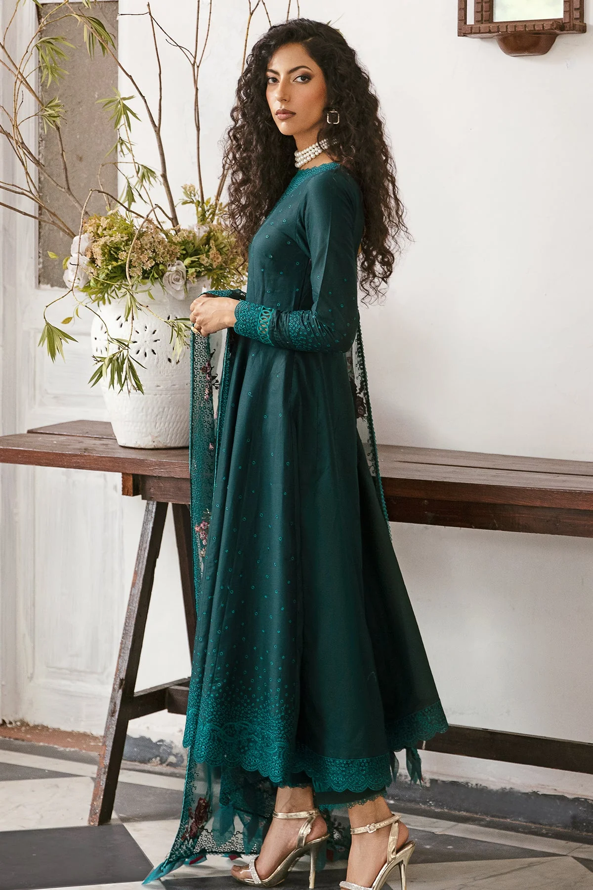 Jazmin Iris Eid Lawn Collection – Green Gemstone - Image 5