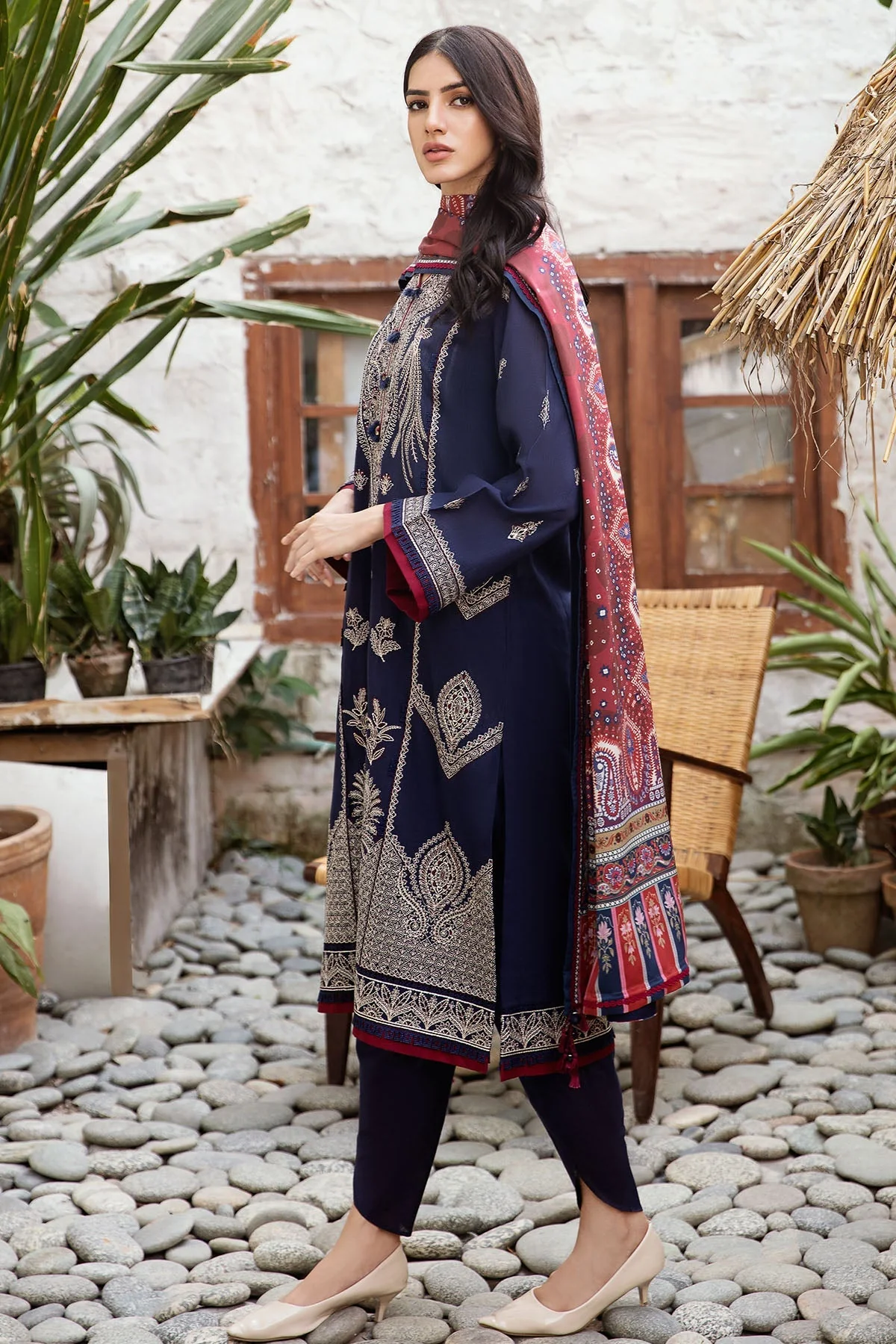 Jazmin Iris Fall Winter Collection 2023 – Embroidered Fine Slub IW23-D10 - Image 3