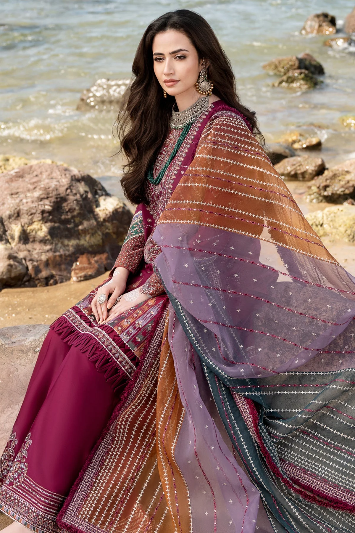 Jazmin Shahkaar Luxury Lawn Collection 2023 – Gulposh - Image 3