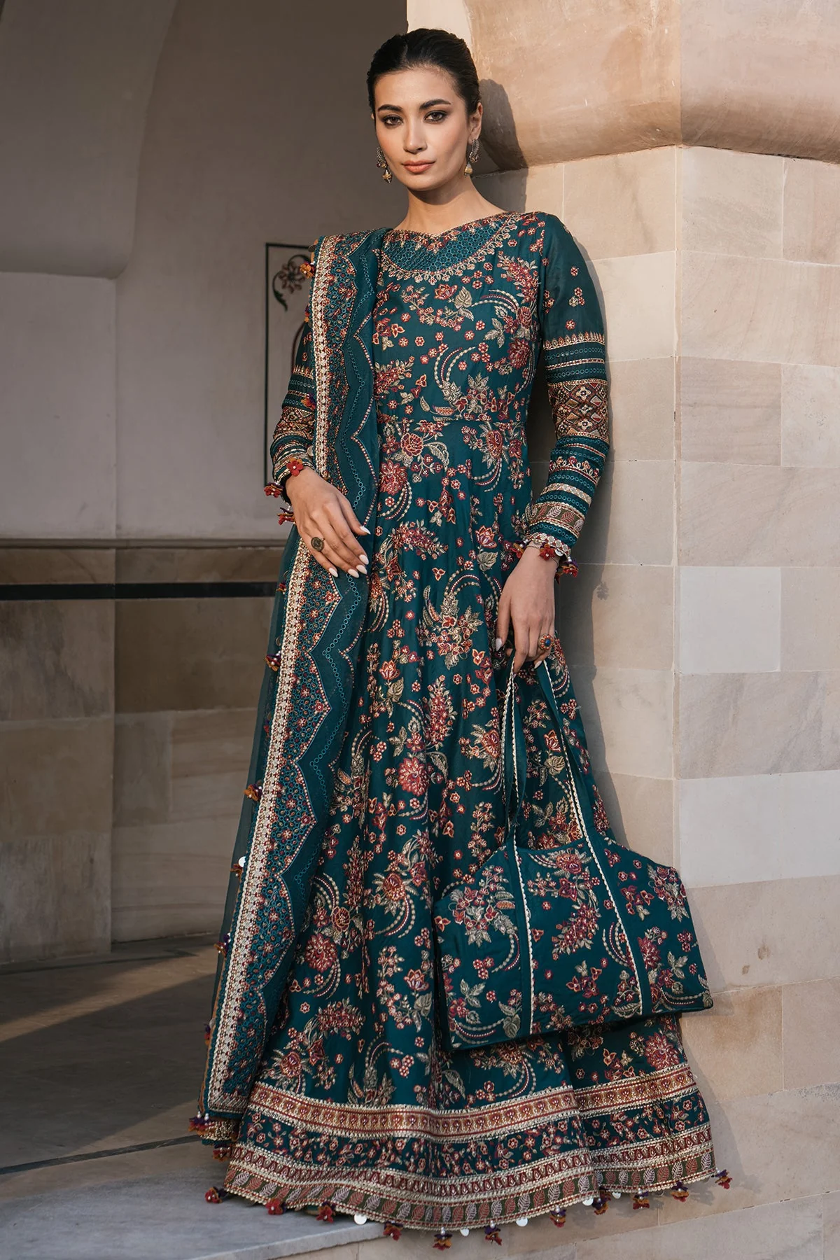 Jazmin Shahkaar Luxury Lawn Collection – Embroidered Luxury Zaha SL24-D16 - Image 3
