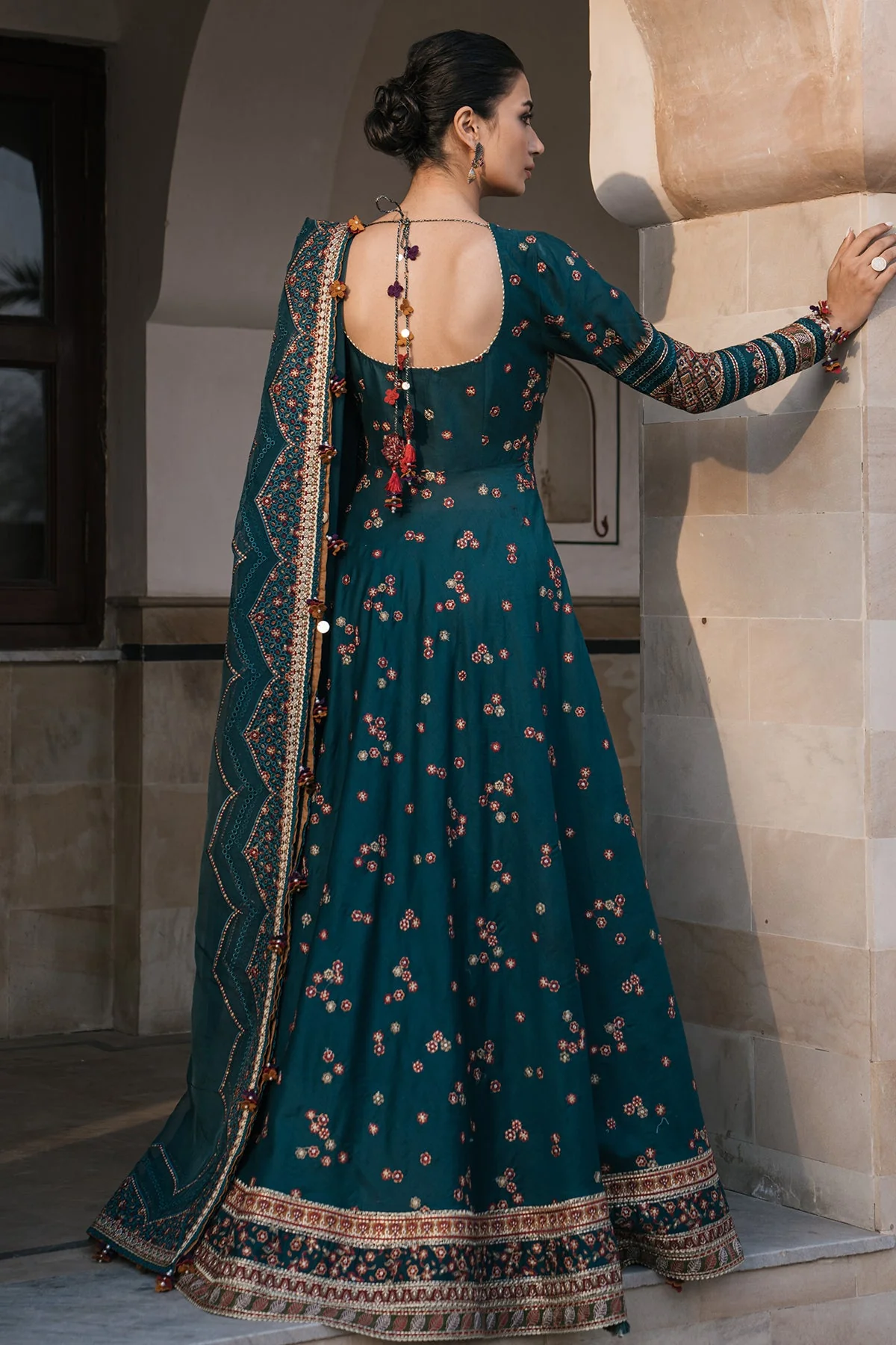 Jazmin Shahkaar Luxury Lawn Collection – Embroidered Luxury Zaha SL24-D16 - Image 4