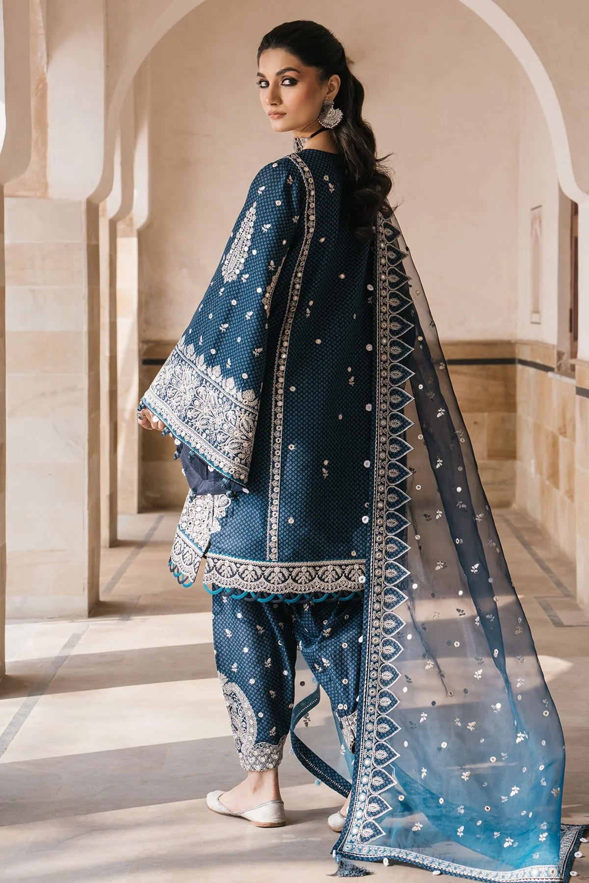 Jazmin Shahkaar Luxury Lawn Collection – Embroidered Luxury Zaha SL24-D5 - Image 5