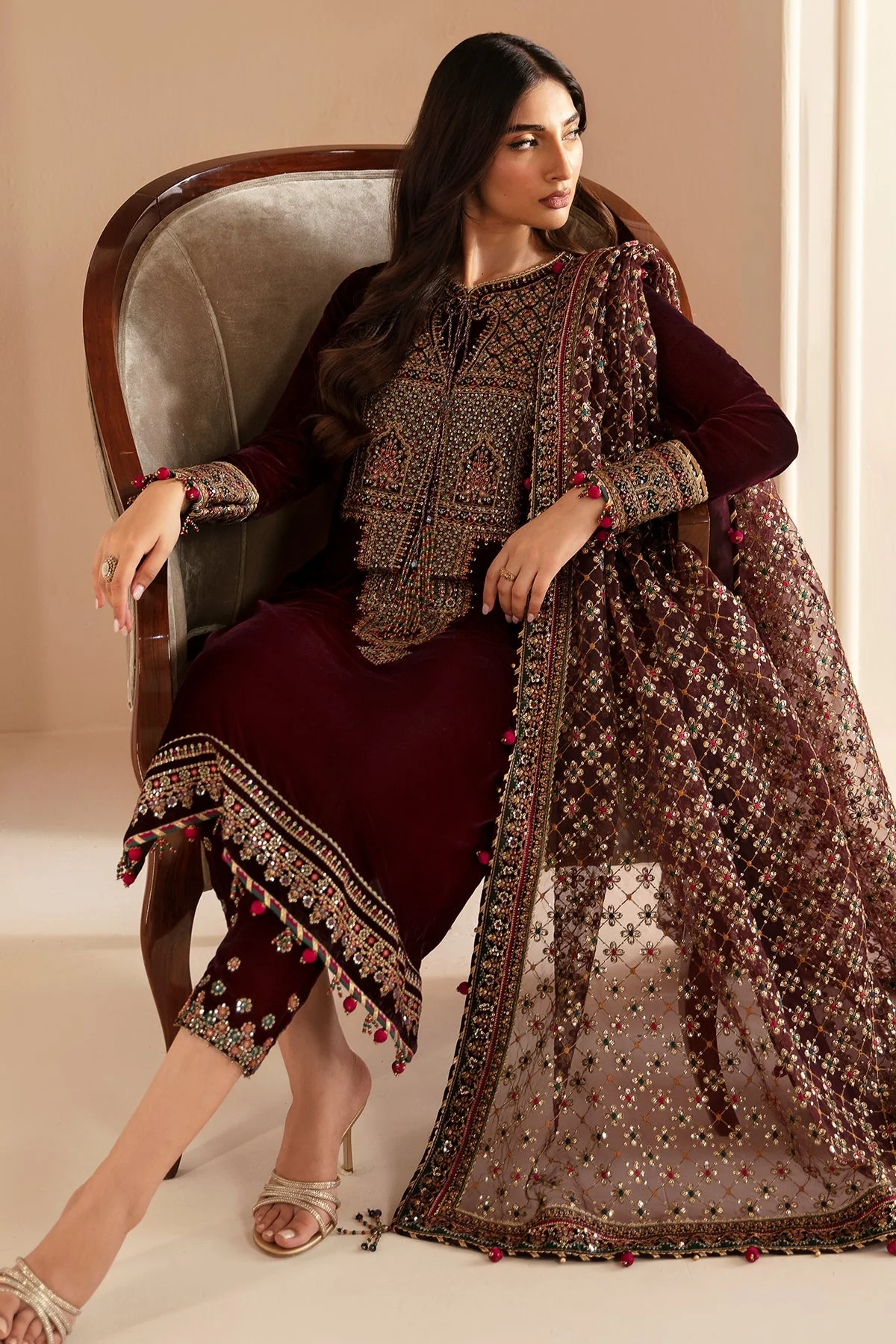 Jazmin The Velvet Edit Embroidered Formals – VF-2022 - Image 3