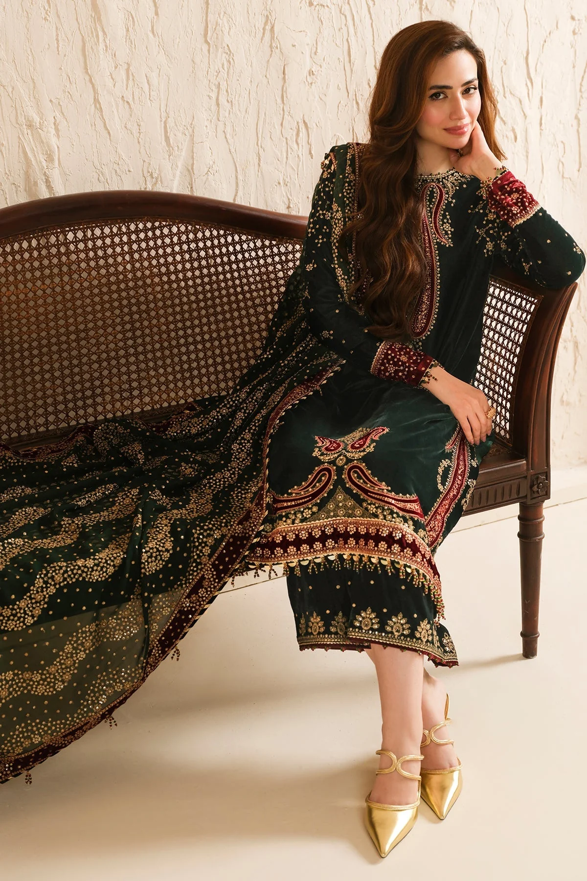 Jazmin The Velvet Edit Embroidered Formals – VF-2034 - Image 7
