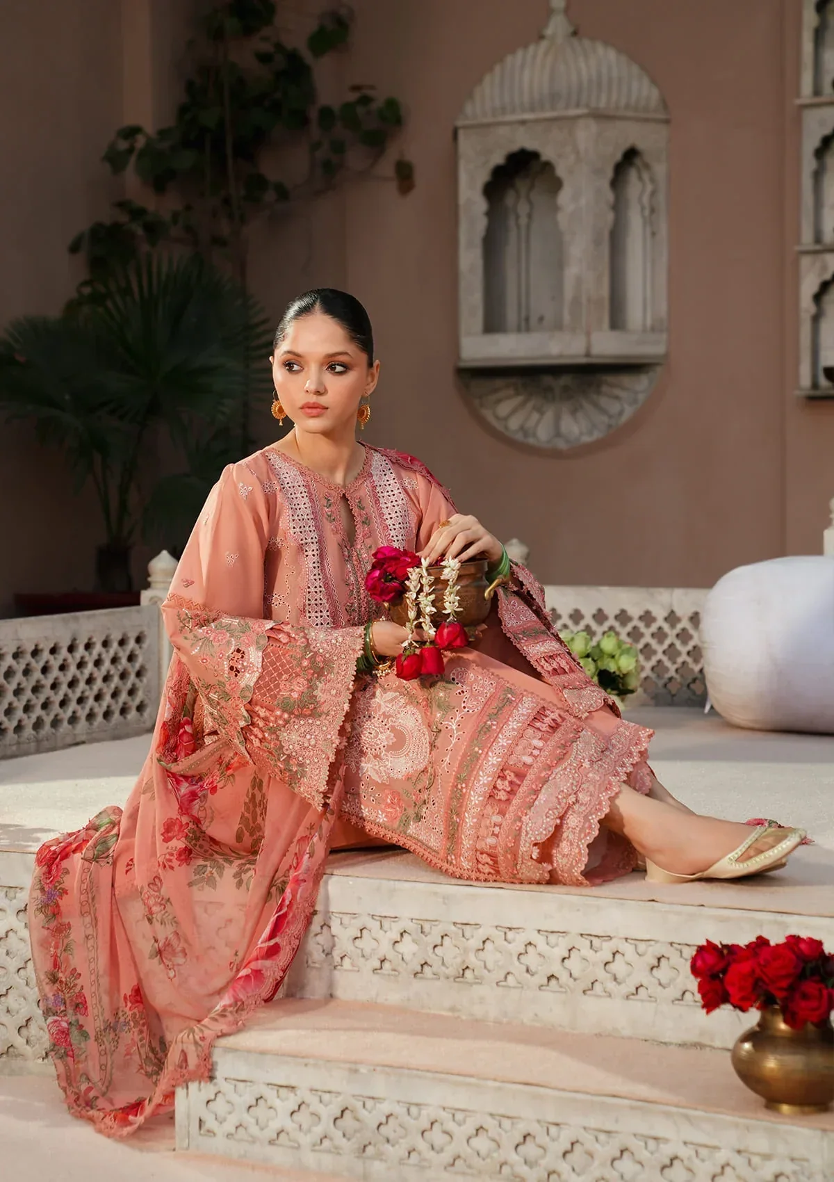 Kahf Ek Fasana Luxury Lawn – KLB-5B ADAA - Image 4
