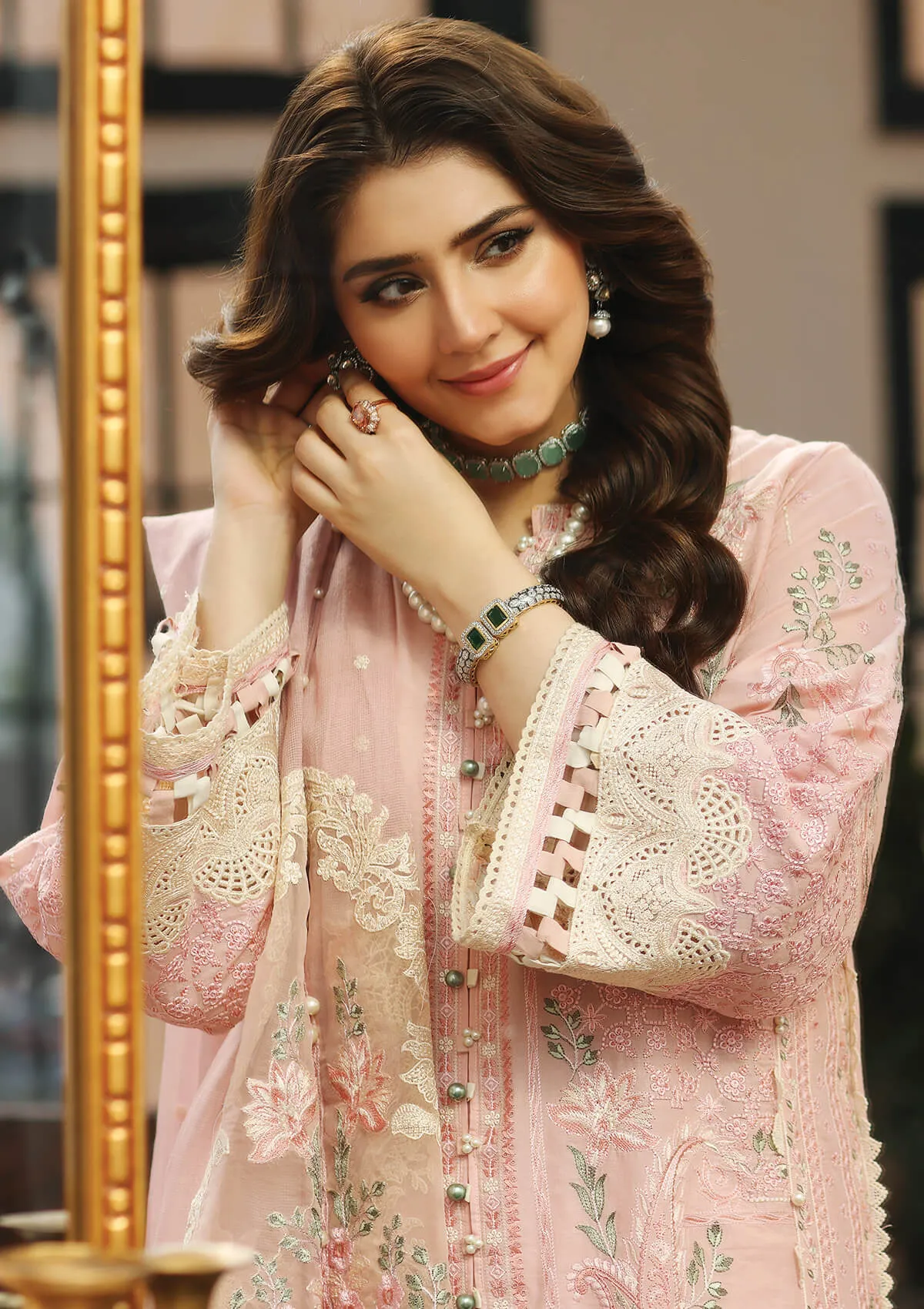 Kahf Luxury Lawn Collection 2023 – KLC-05 OH SO PRETTY - Image 5