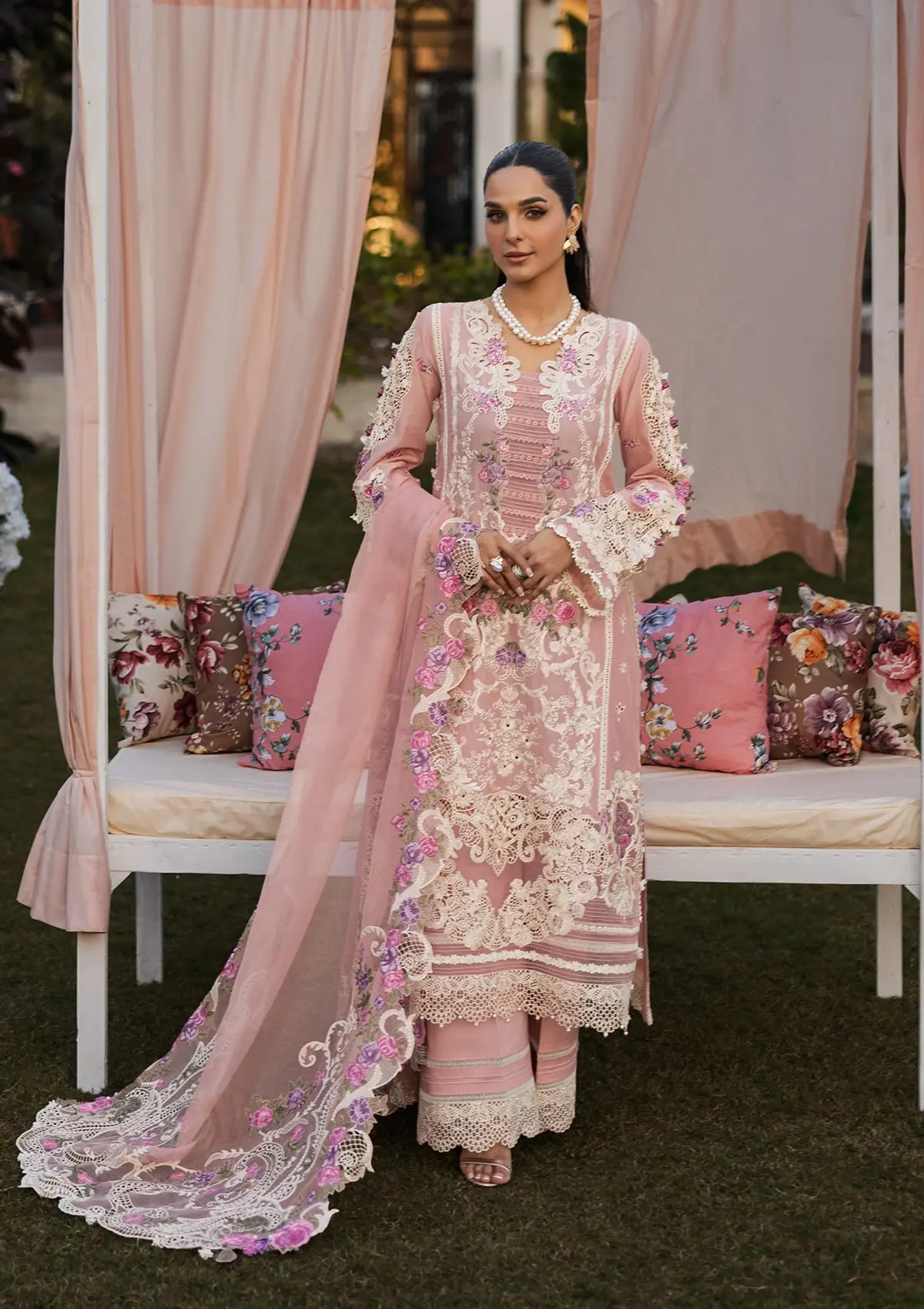 Kahf Luxury Lawn – KLR-09 Bellerose