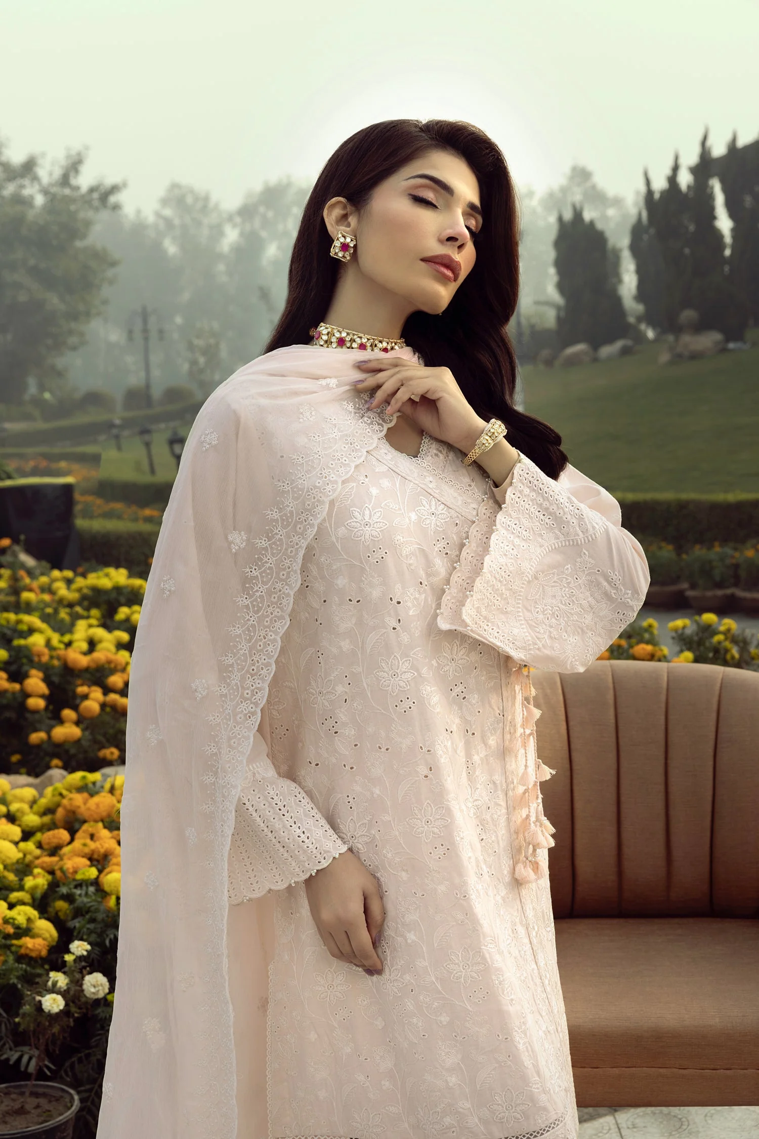 Lakhany Embroidered Lawn – LG-UB-0126