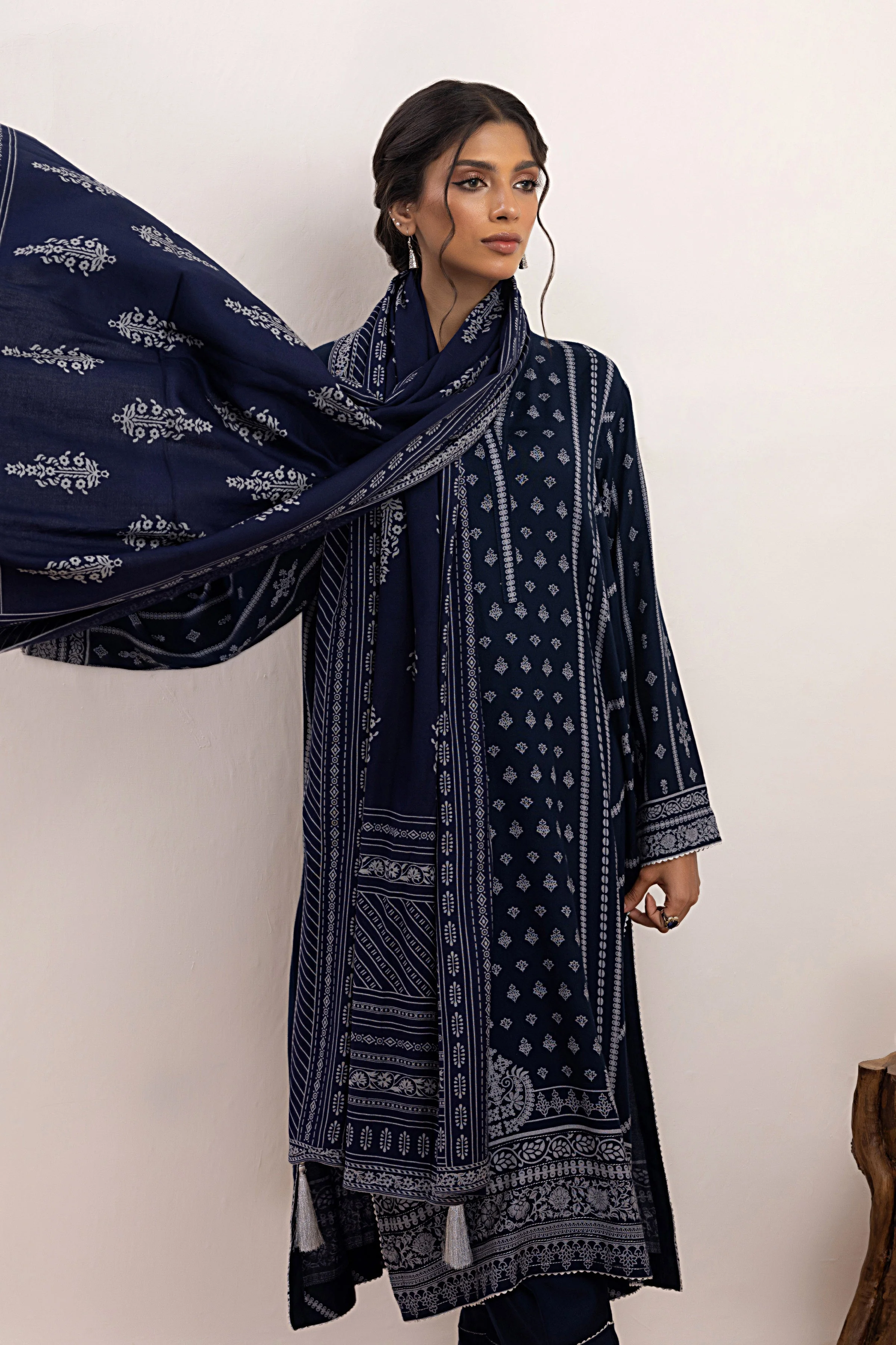 Lakhany Pashmina Prints – LG-RM-0011-B - Image 4