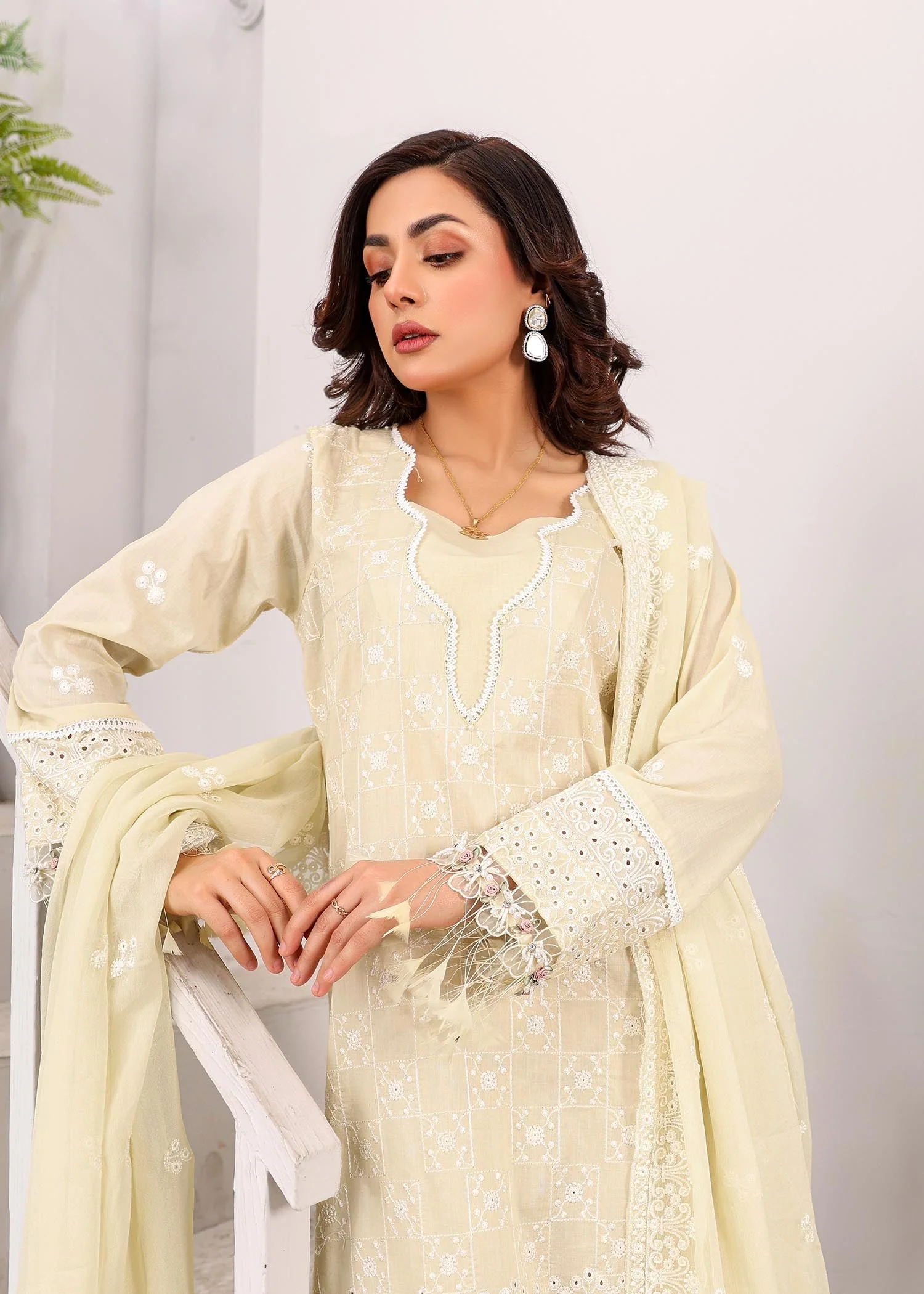 Lala Kaya Chikankari Lawn Collection – Elysium - Image 2