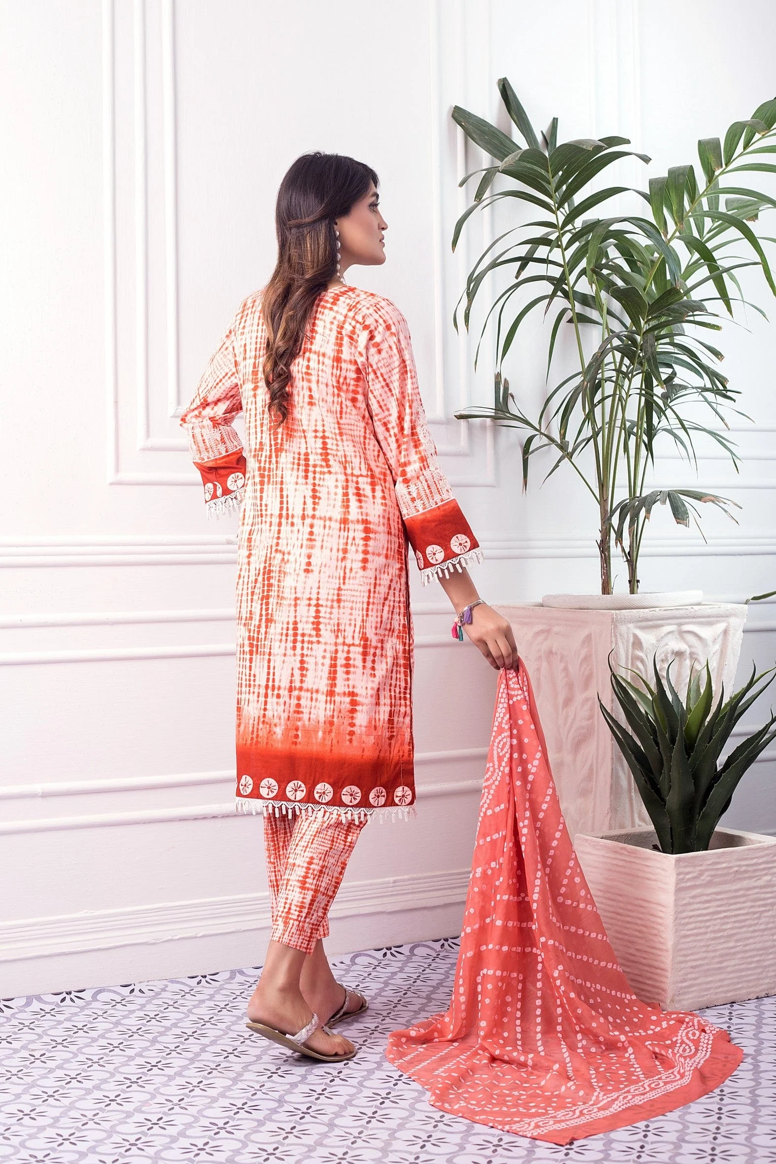 Maahru Embroidered Lawn Collection – MAHRU-8 - Image 6