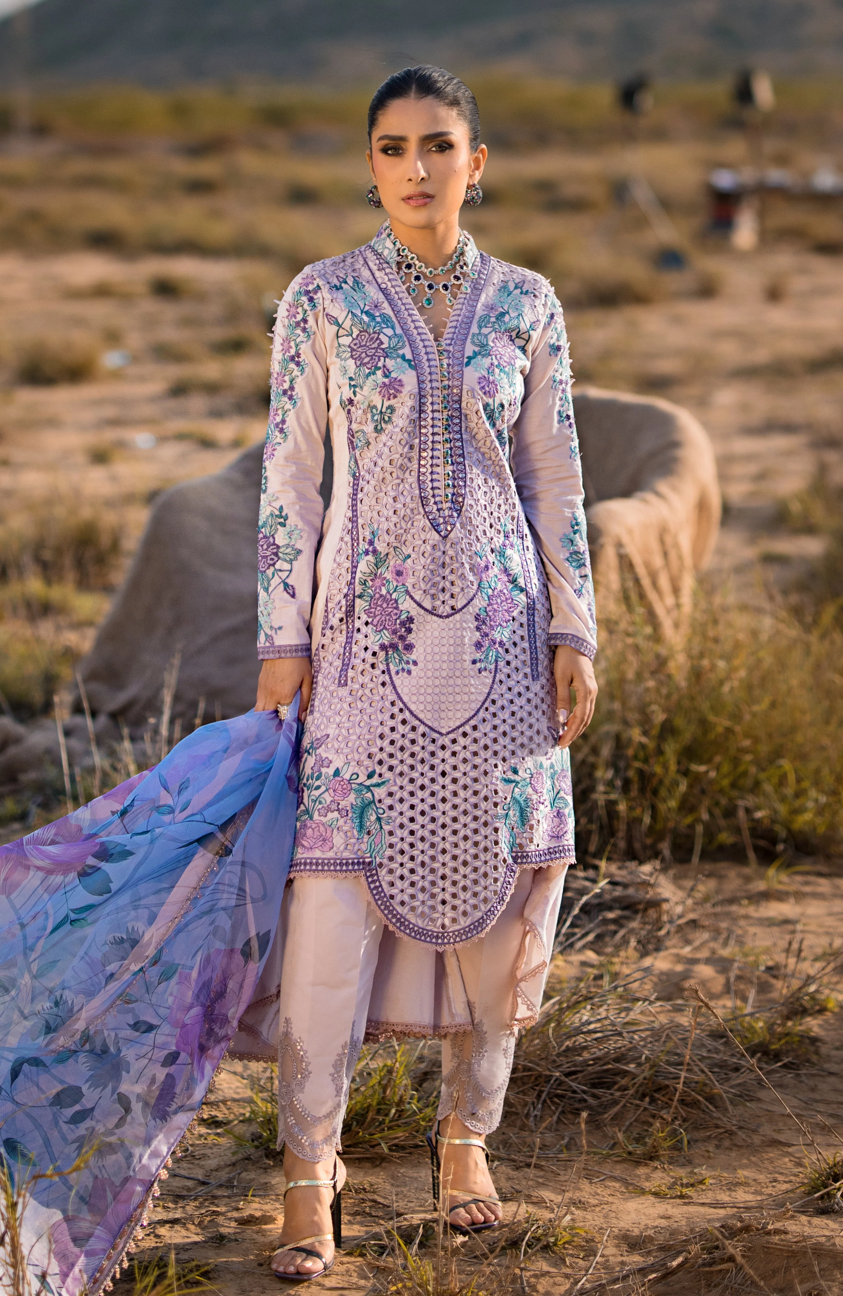Mahiymaan Eid Edit Lawn Collection – MLL-24-06 Lavender Mist - Image 2